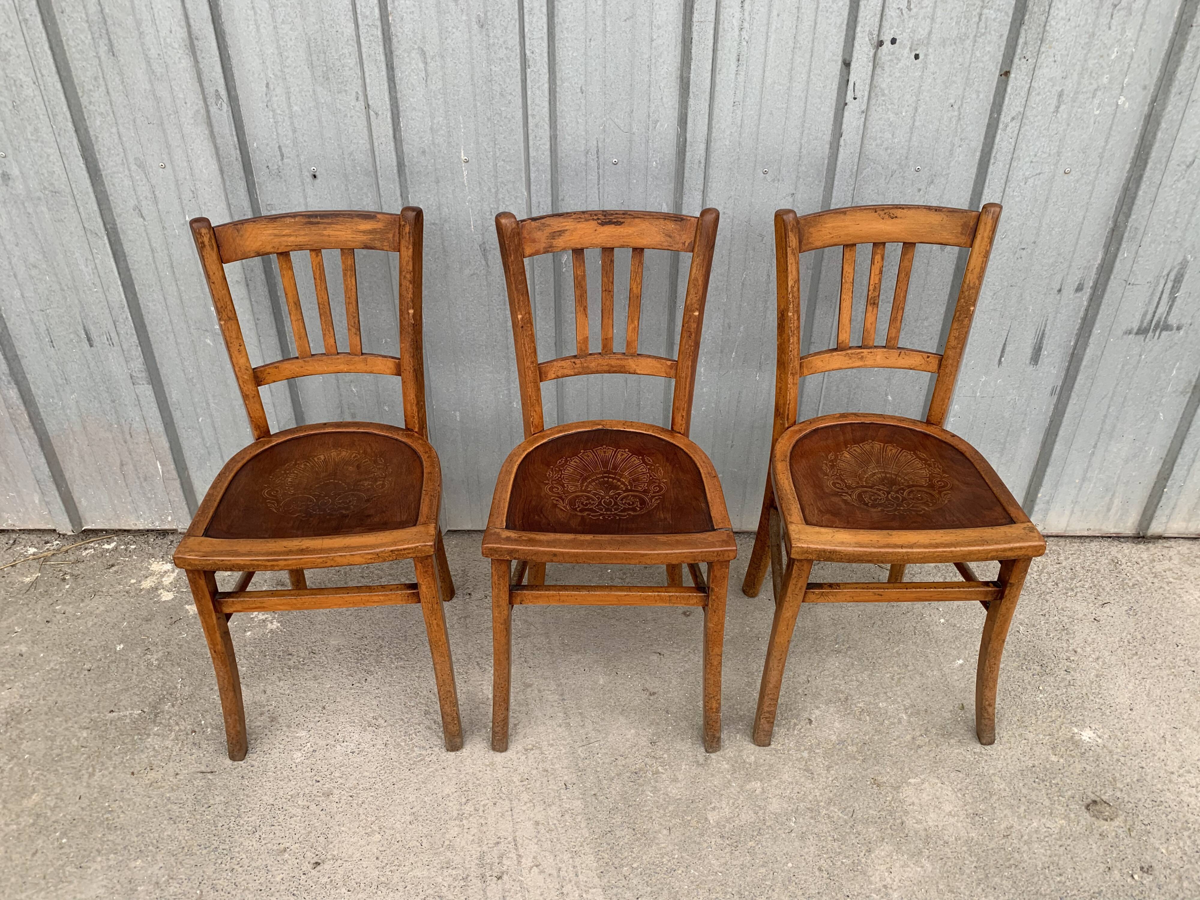 Suite de 3 chaises de bistrot Luterma