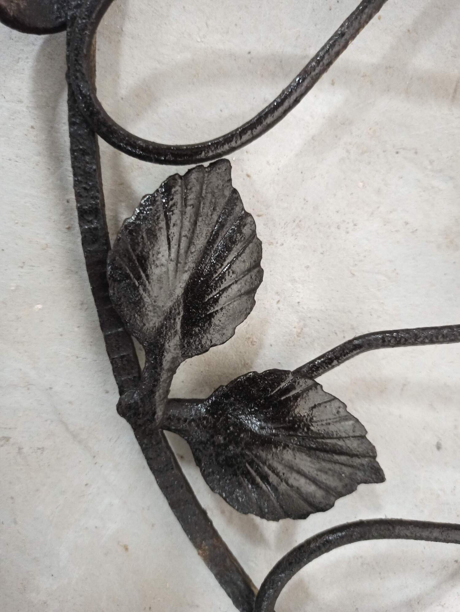 Coat rack in wrought iron art deco patère with decoration of black rose coat rack coat rack