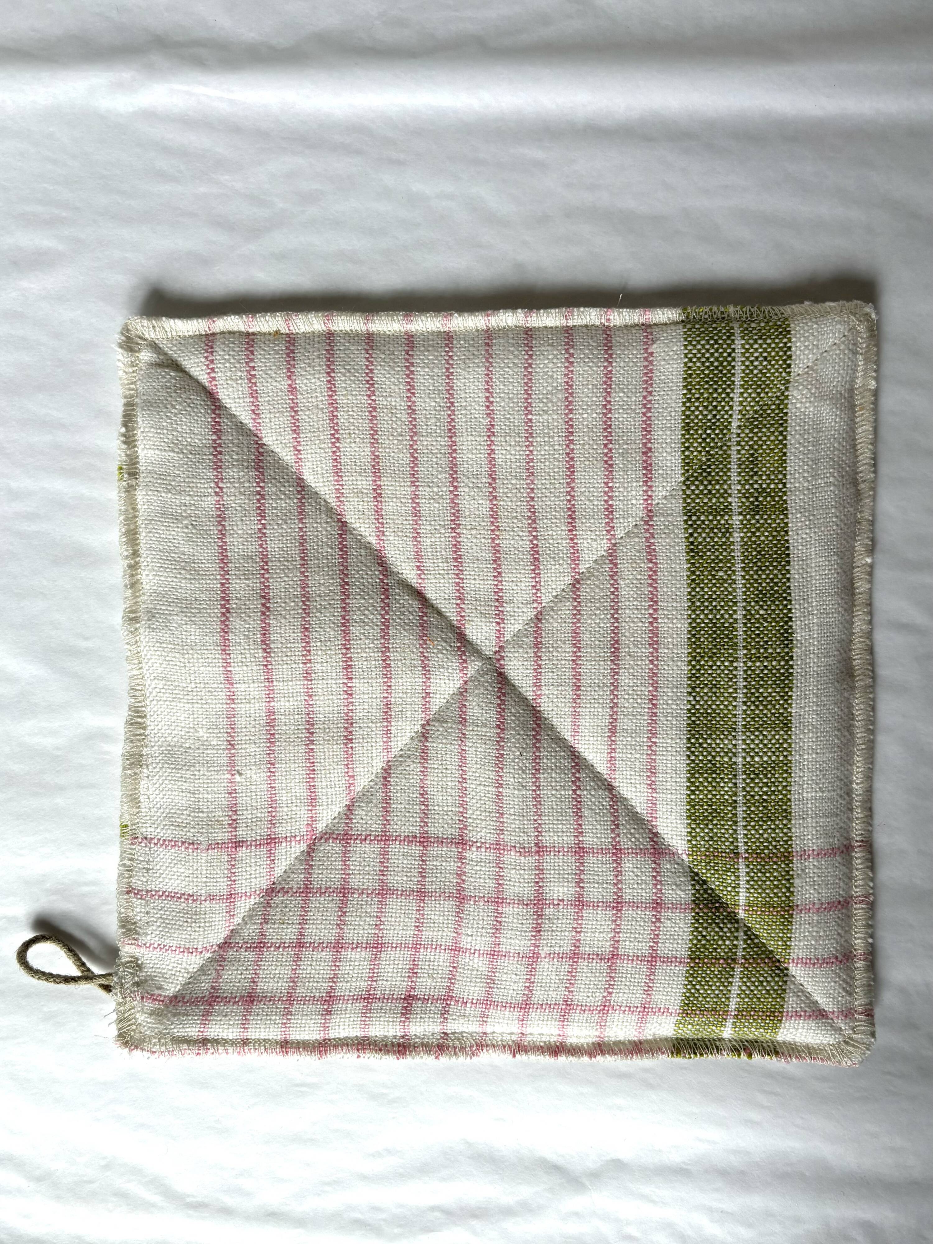 Pot holder, pink vintage fabric