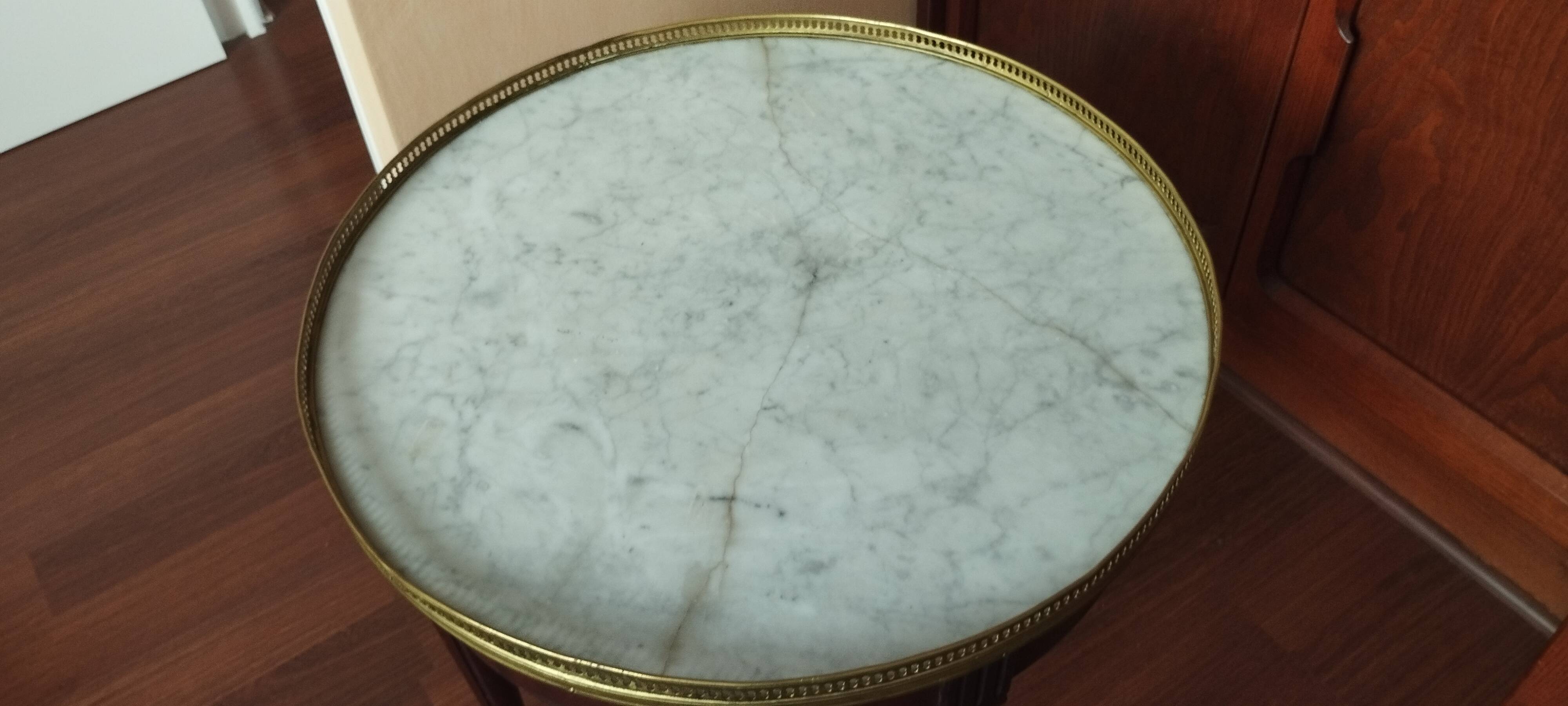 1 HOT WATER TABLE IN LOUIS XVI STYLE