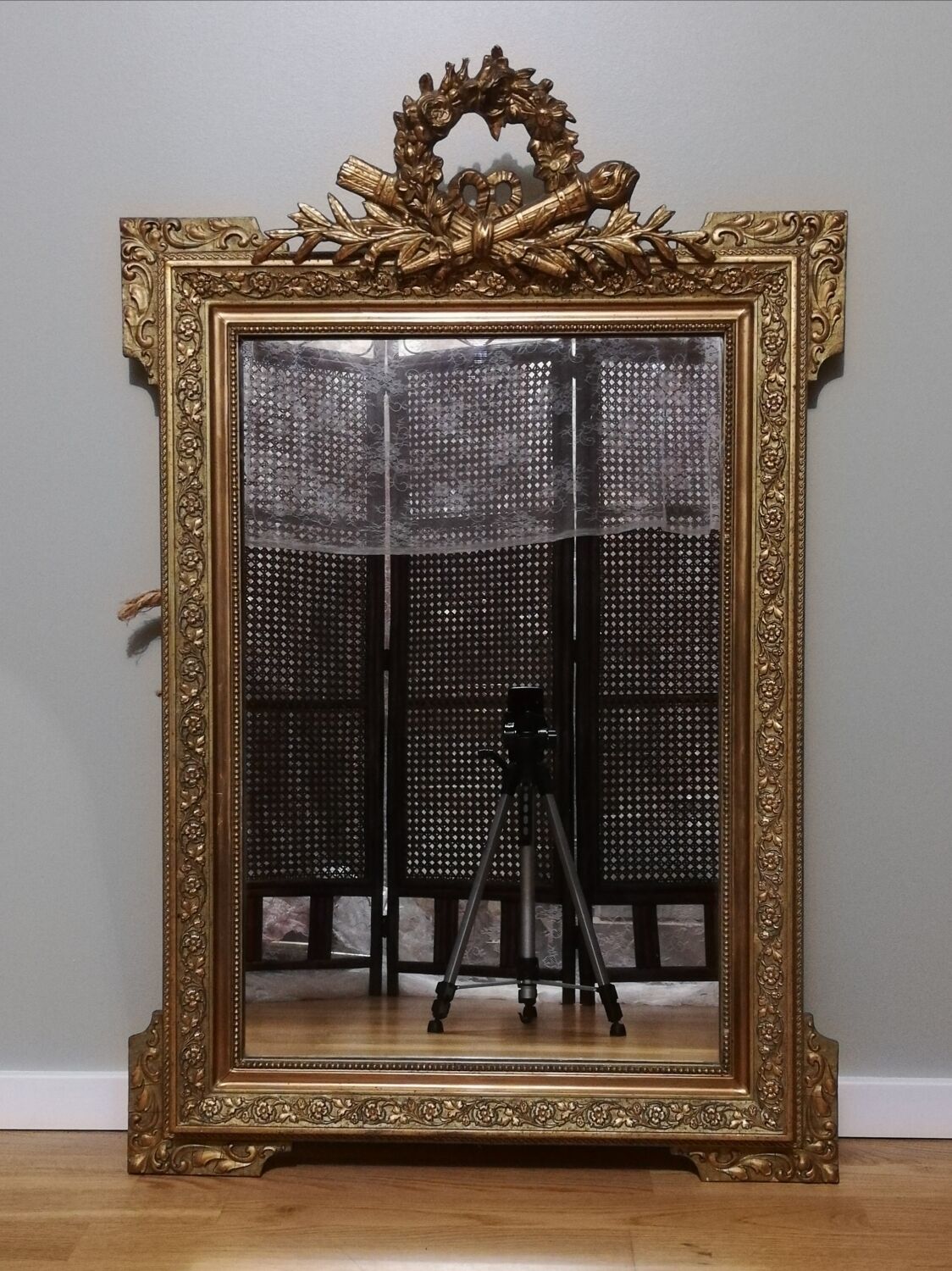 Mirror with pediment Louis XV style in wood and gilded stucco height 107cm