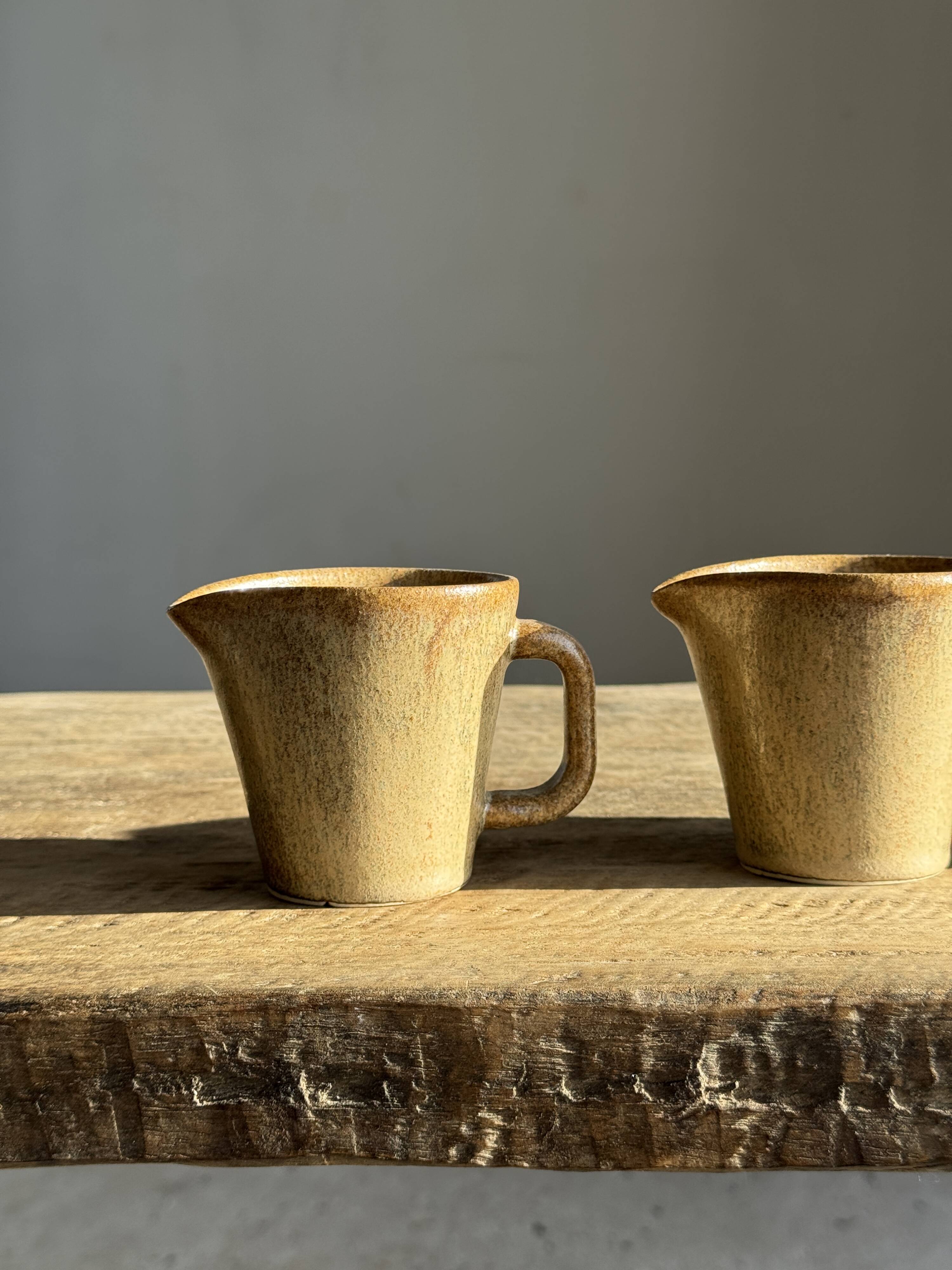Set of 3 small jugs or milk pots in stoneware H8 D8.5
