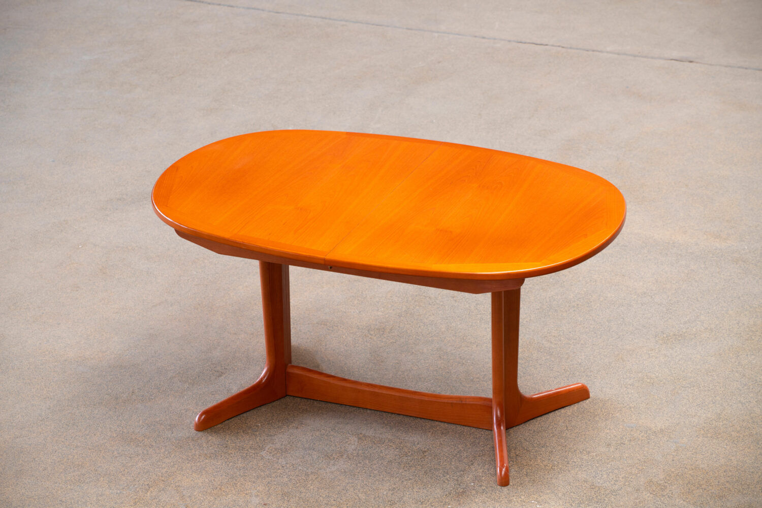 Scandinavian extension table by G-Plan 1960