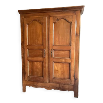 Armoire en bois vintage du 18ème siècle