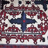 Ancien tapis d'orient. 280 x 178 cm.