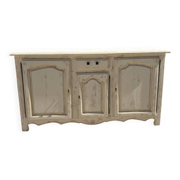 Renovated buffet/enfilade