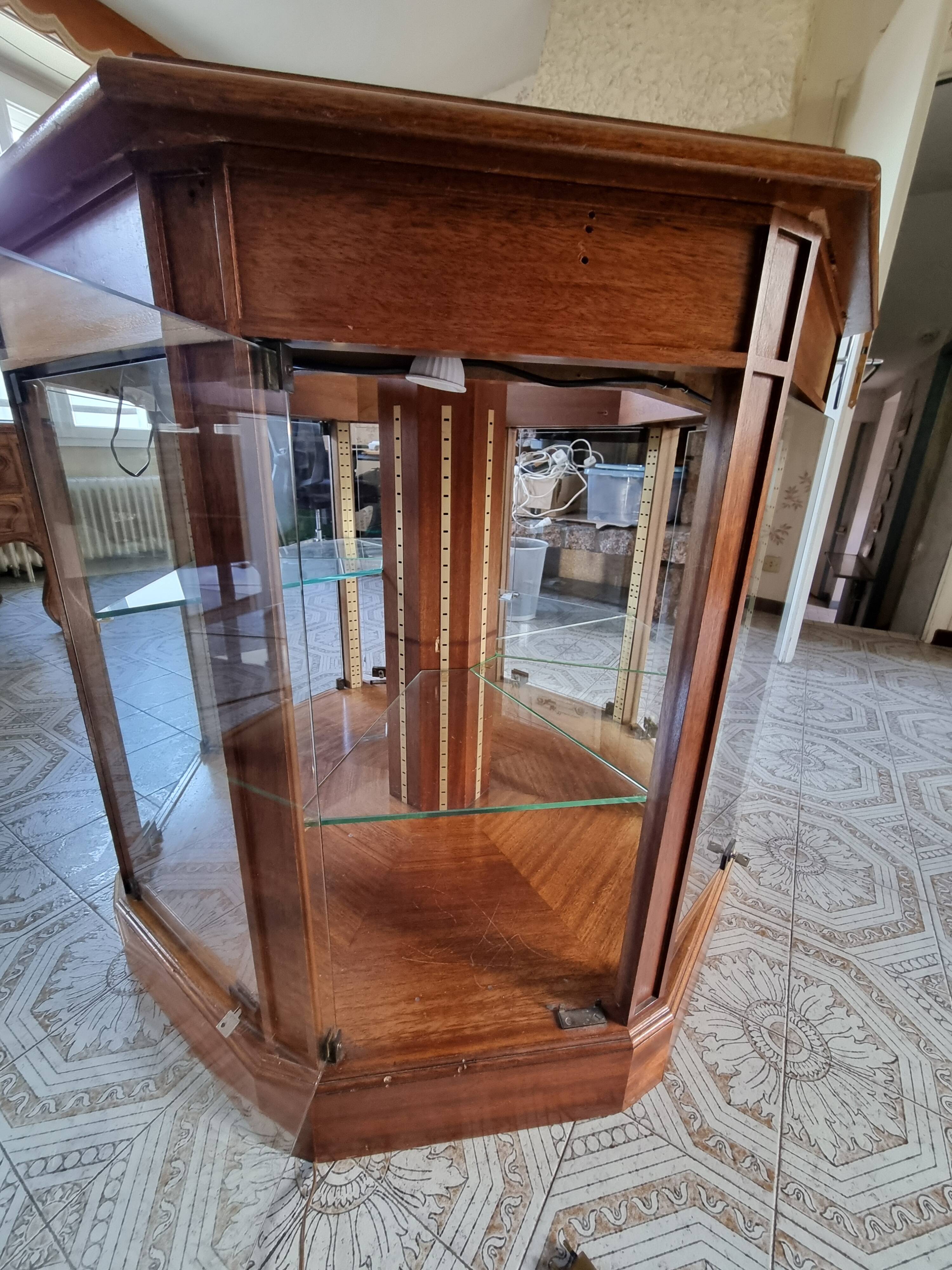 Hexagonal display case