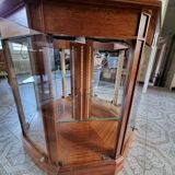 Hexagonal display case