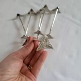 6 Silver metal knife holders