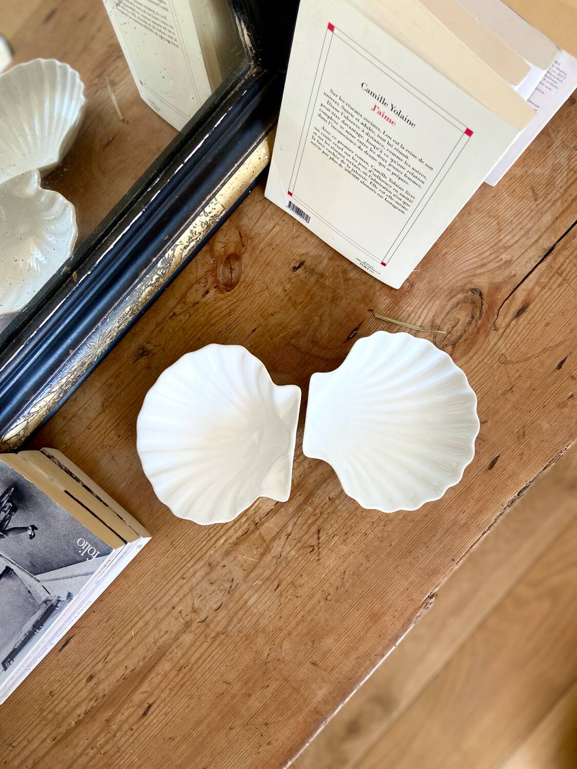 Earthenware "Shells" pocket emptier - 1970.