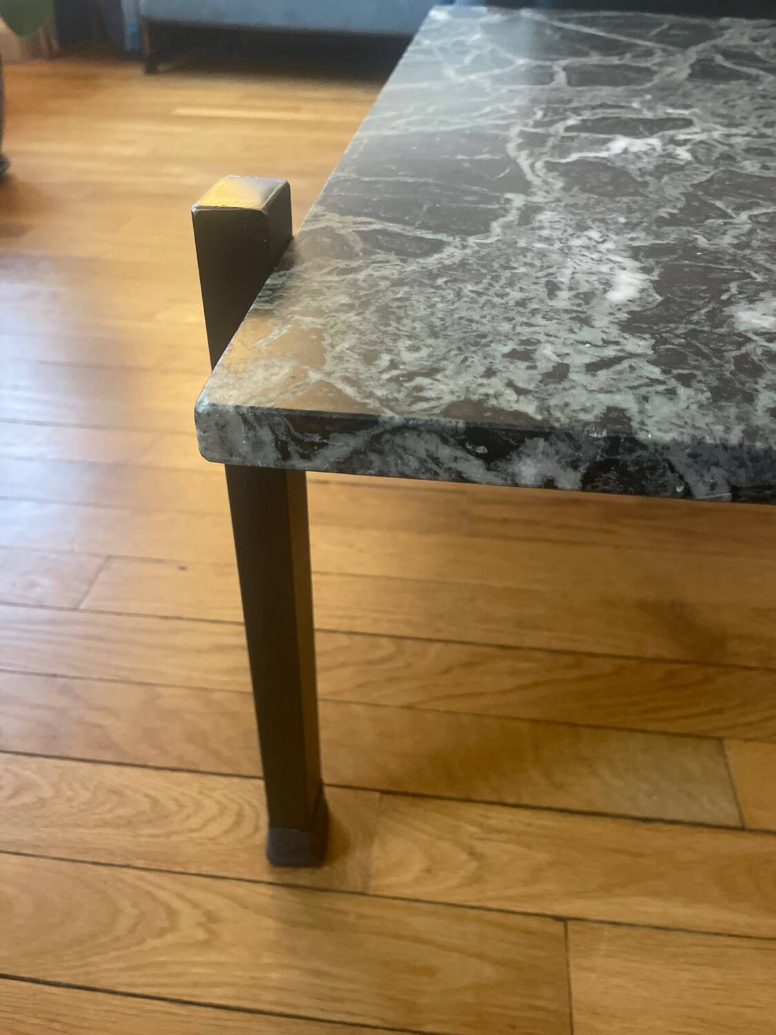 Italian marble coffee table from the 50s and 60s