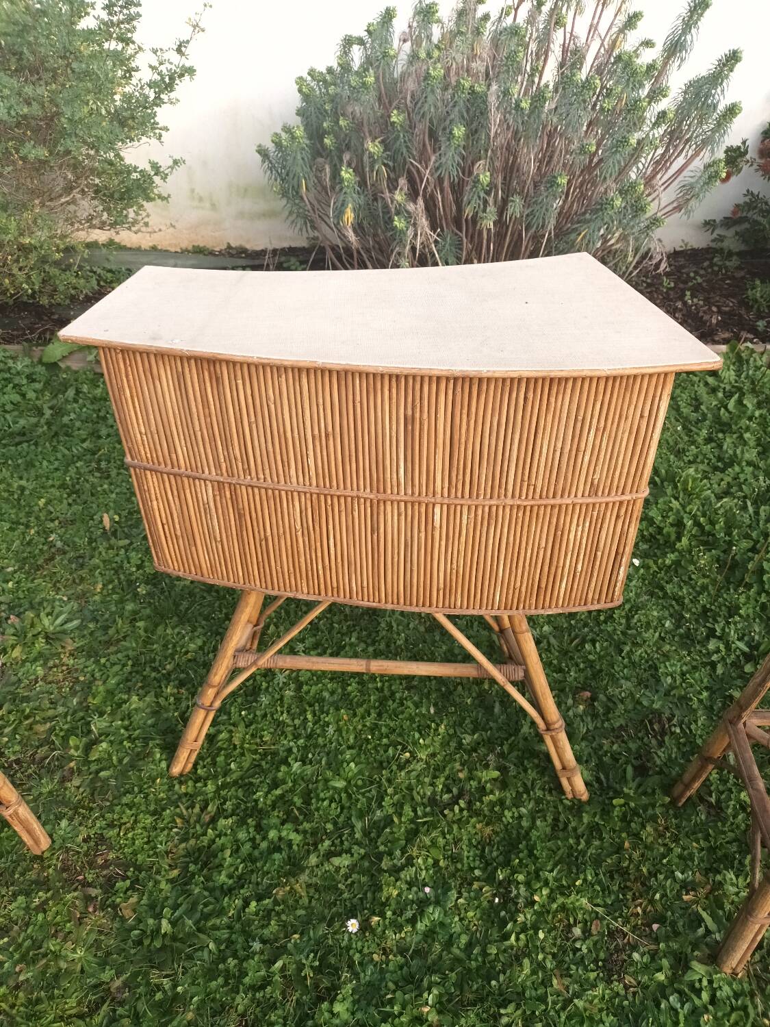Bar en rotin vintage