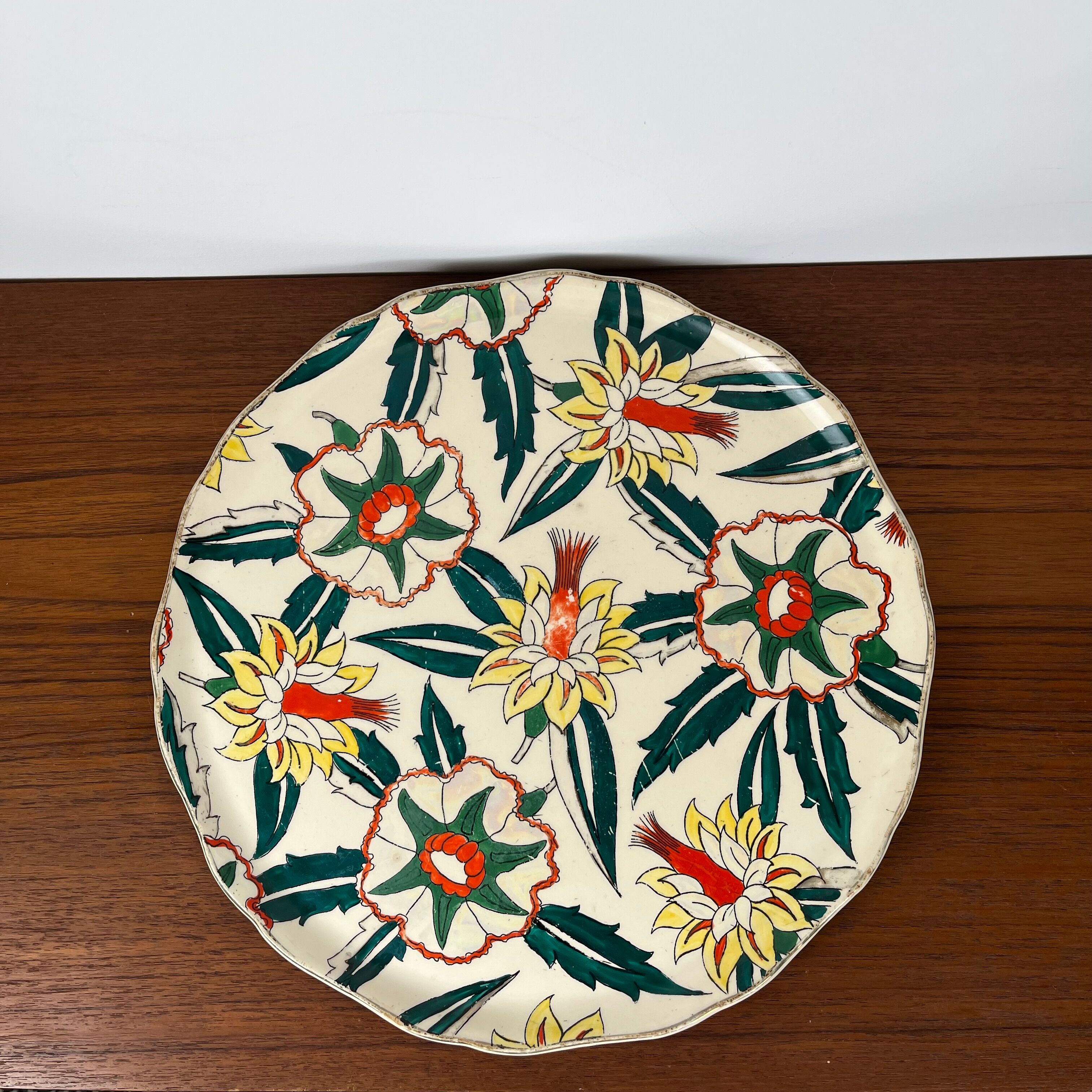Longwy cake dish, "Romance" model, early 20th century.