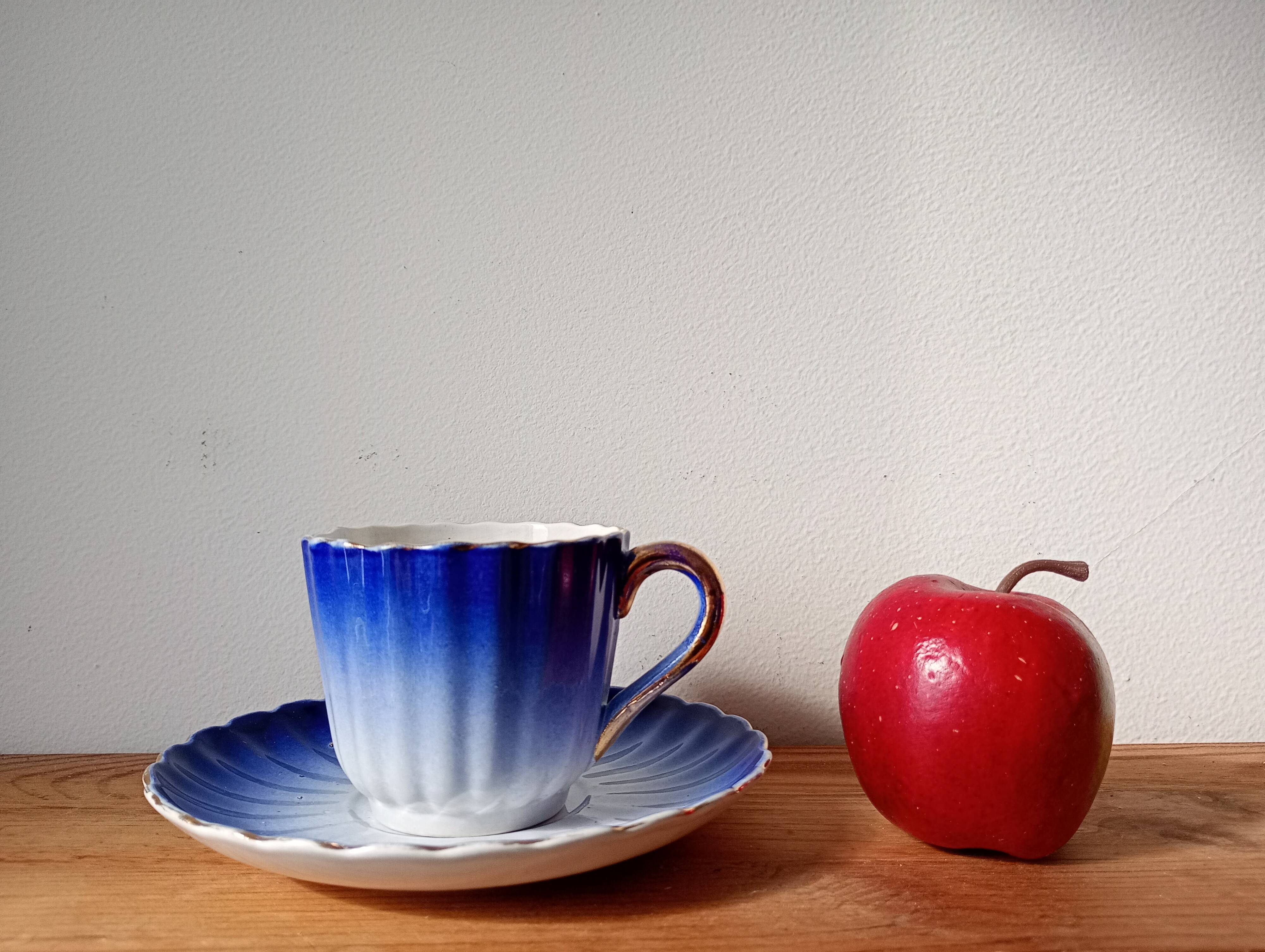 Blue cup Digoin Sarreguemines