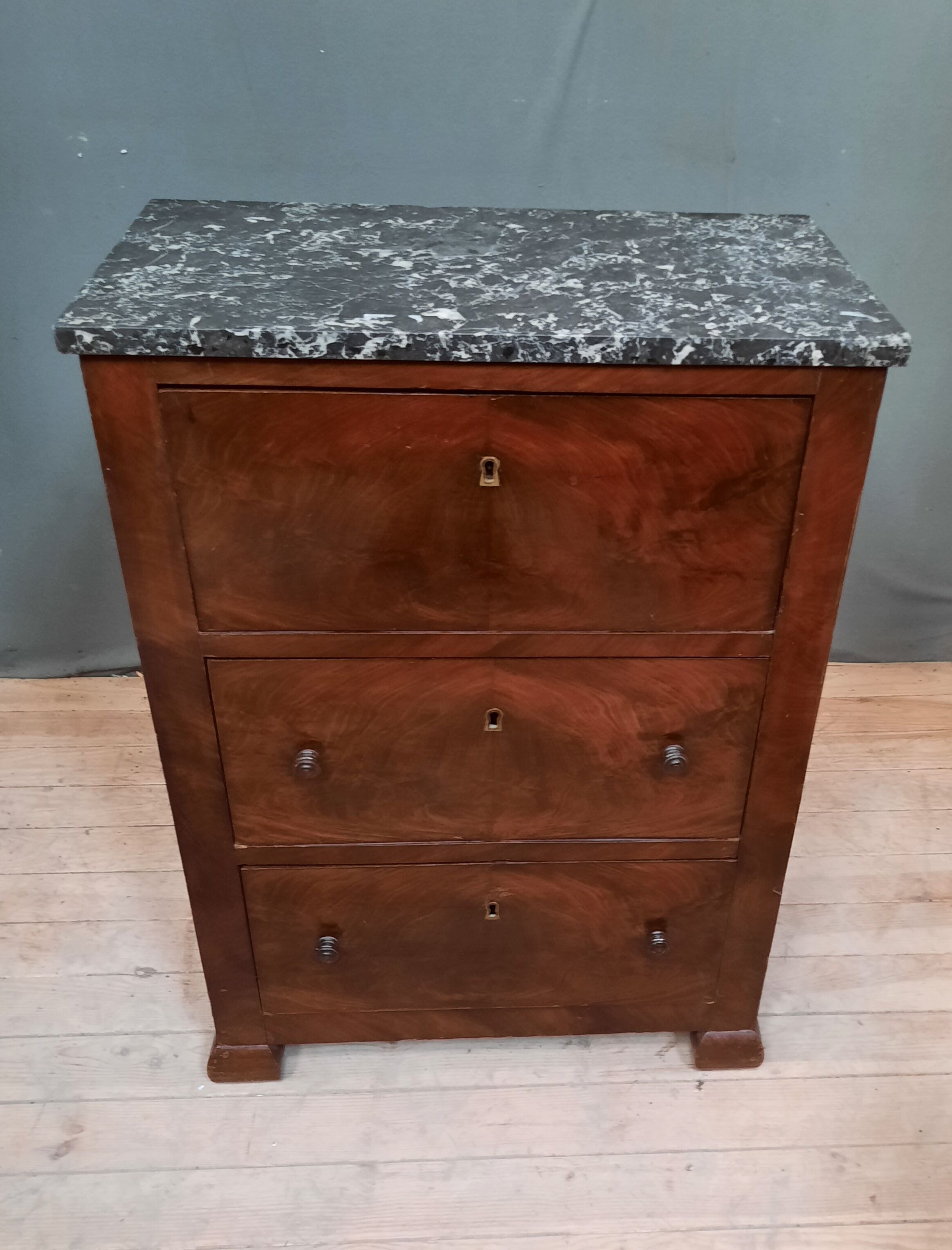 Mahogany stocking secretary louis philippe