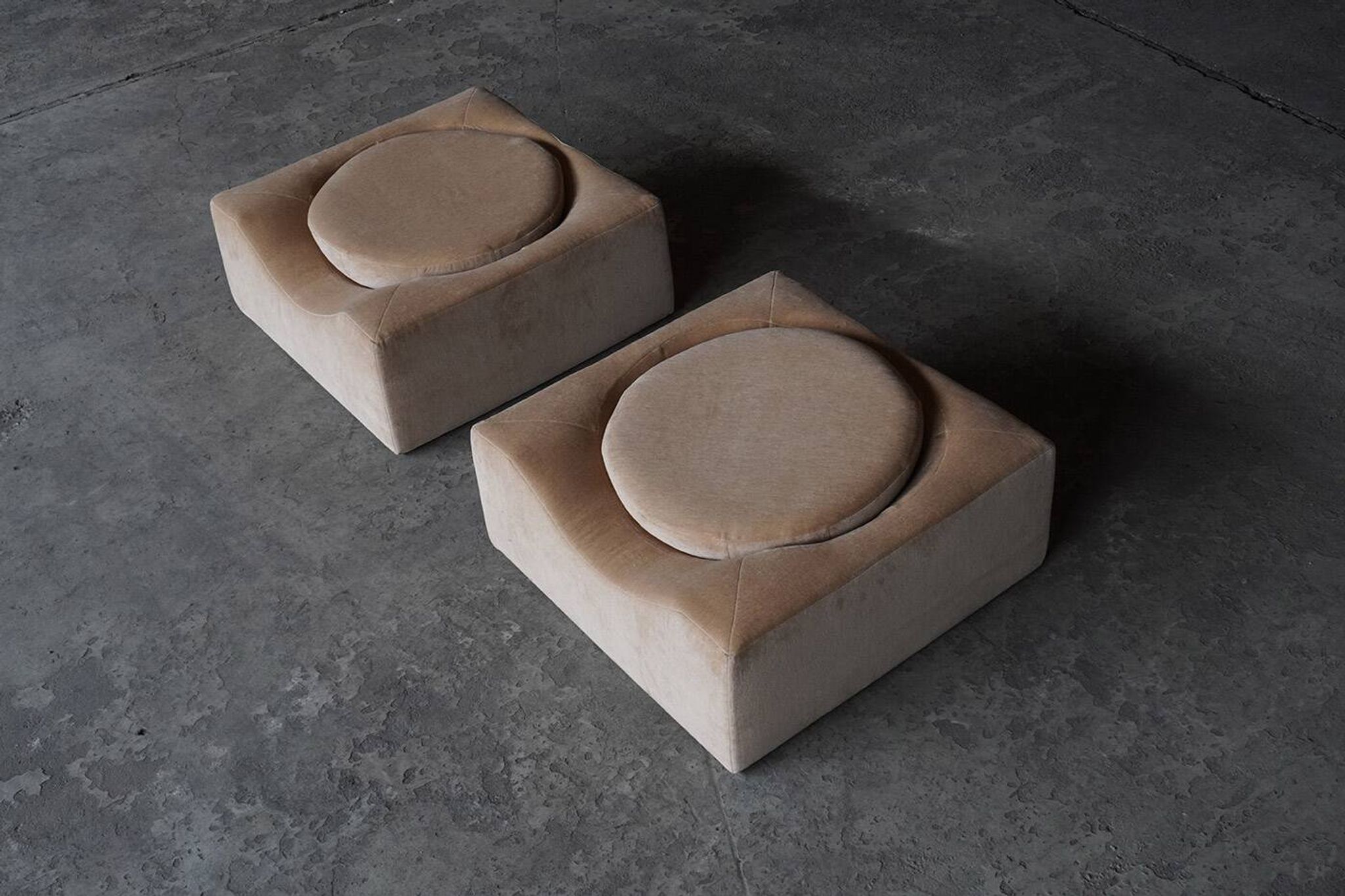 Pair of modernist lounge chairs, France 1970s