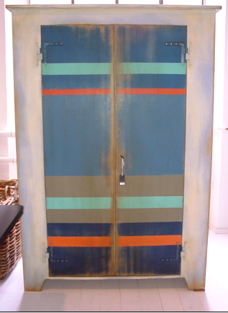 Painted wooden two-door wardrobe, Henri Quinta