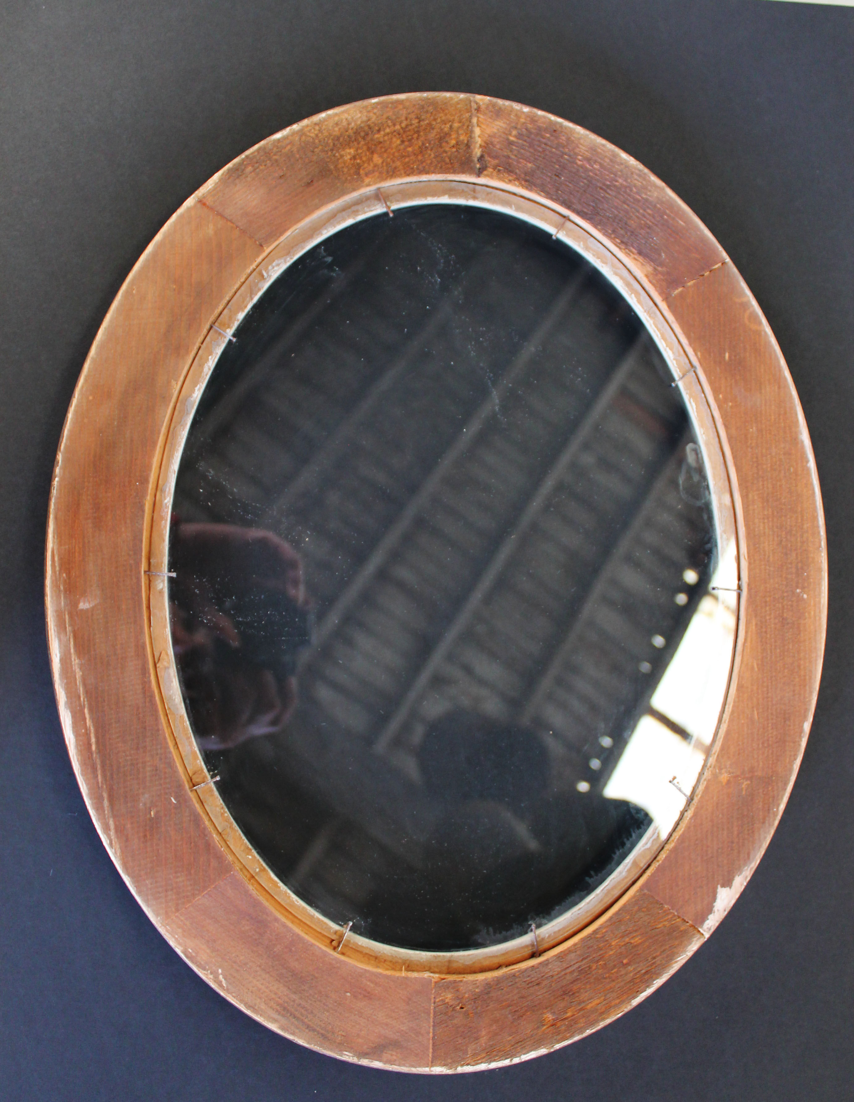 Oval frame "art deco" style