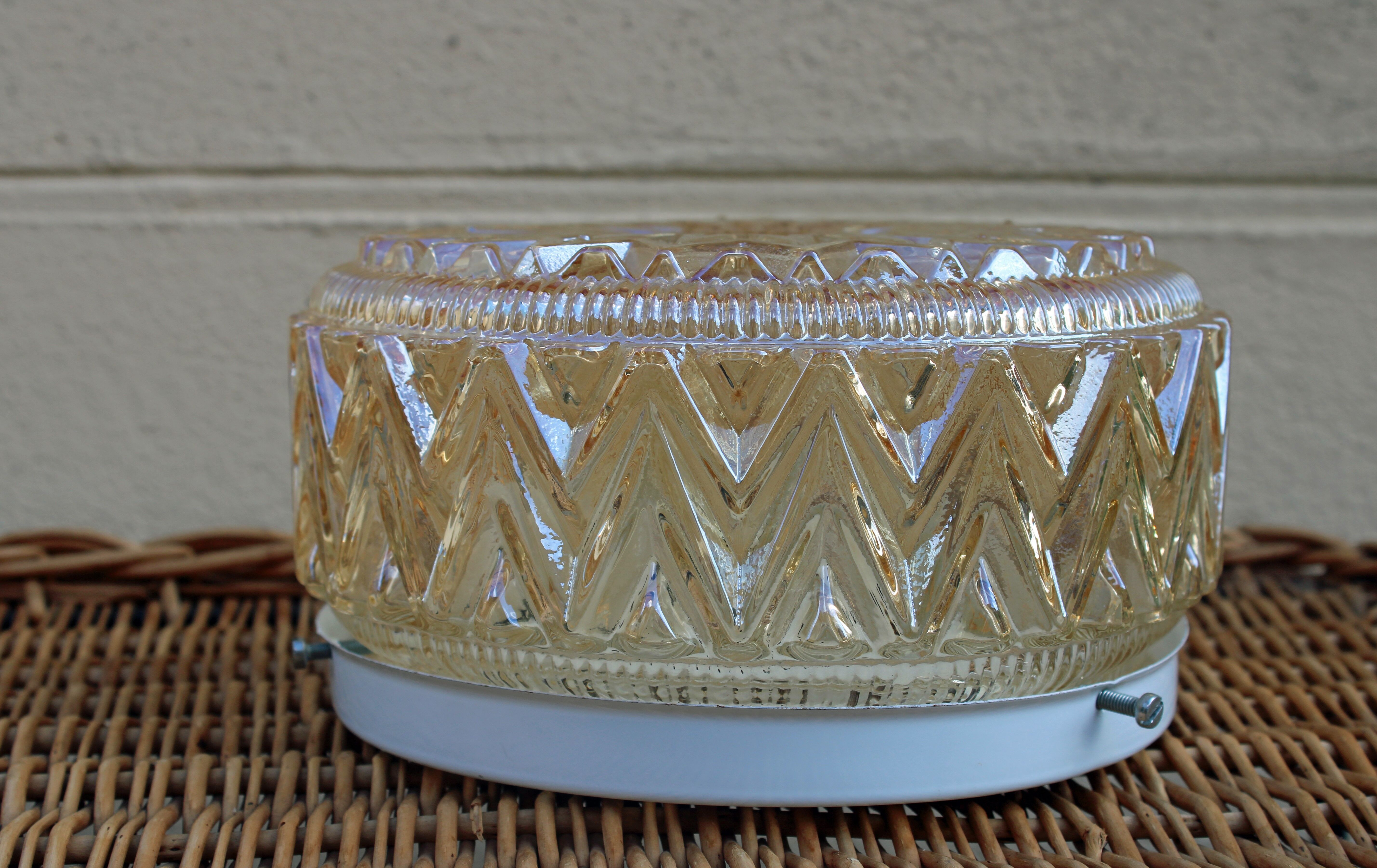 Amber moulded glass ceiling