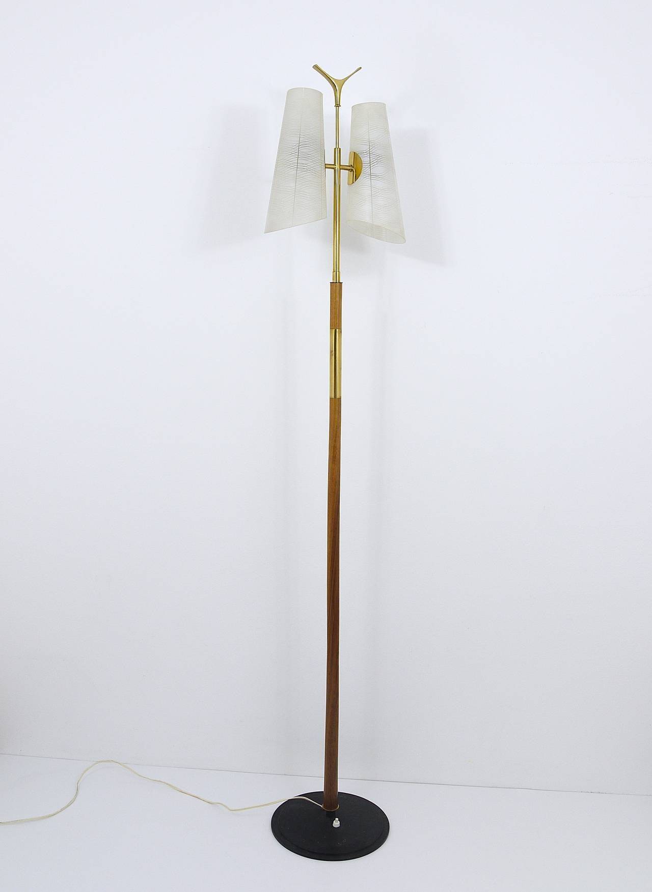 Mid-century brass floor lamp by Rupert Nikoll, Austria, 1950s.