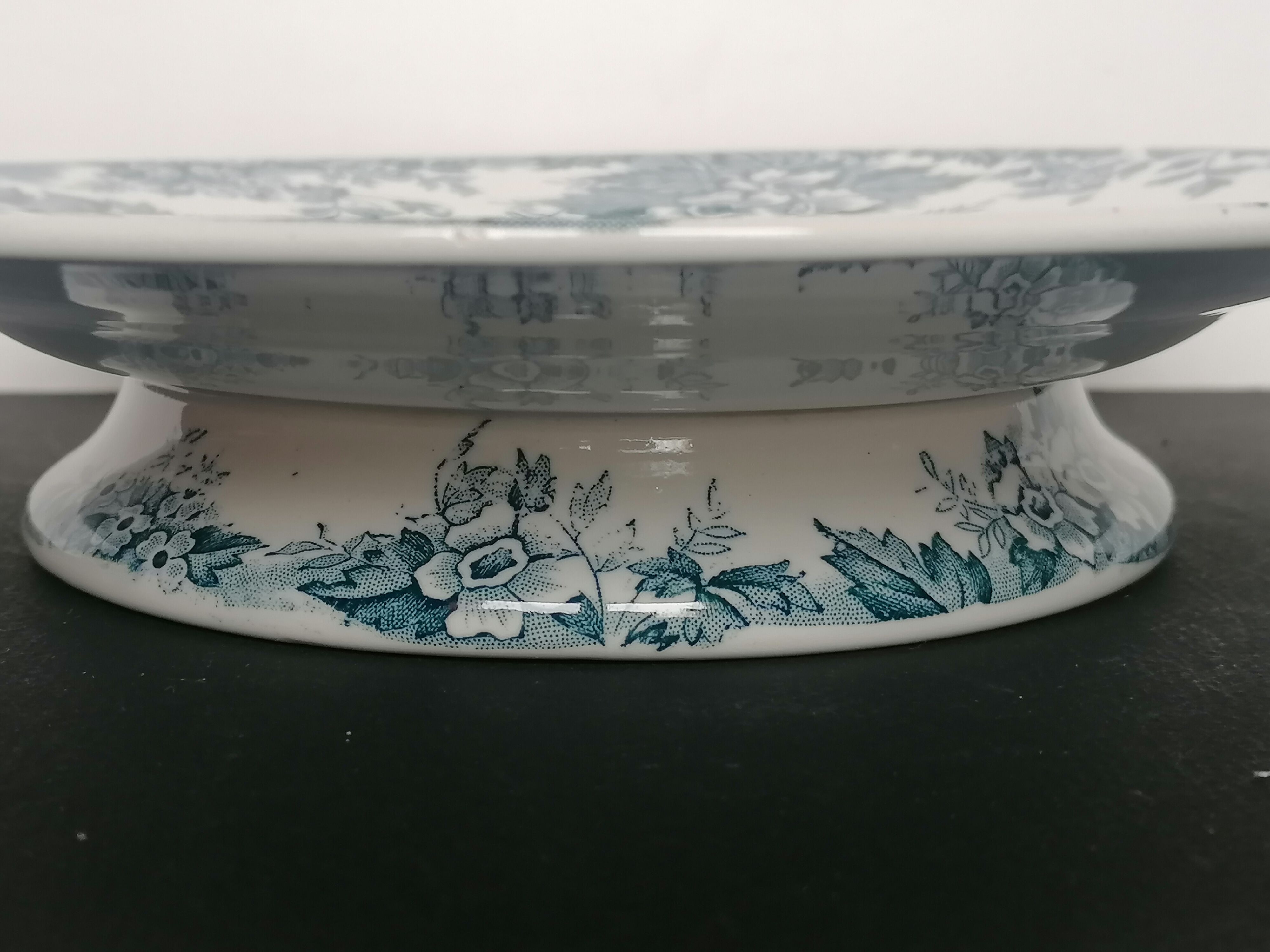 Cake dish on foot shower iron earth mill wolves Marie-Louise