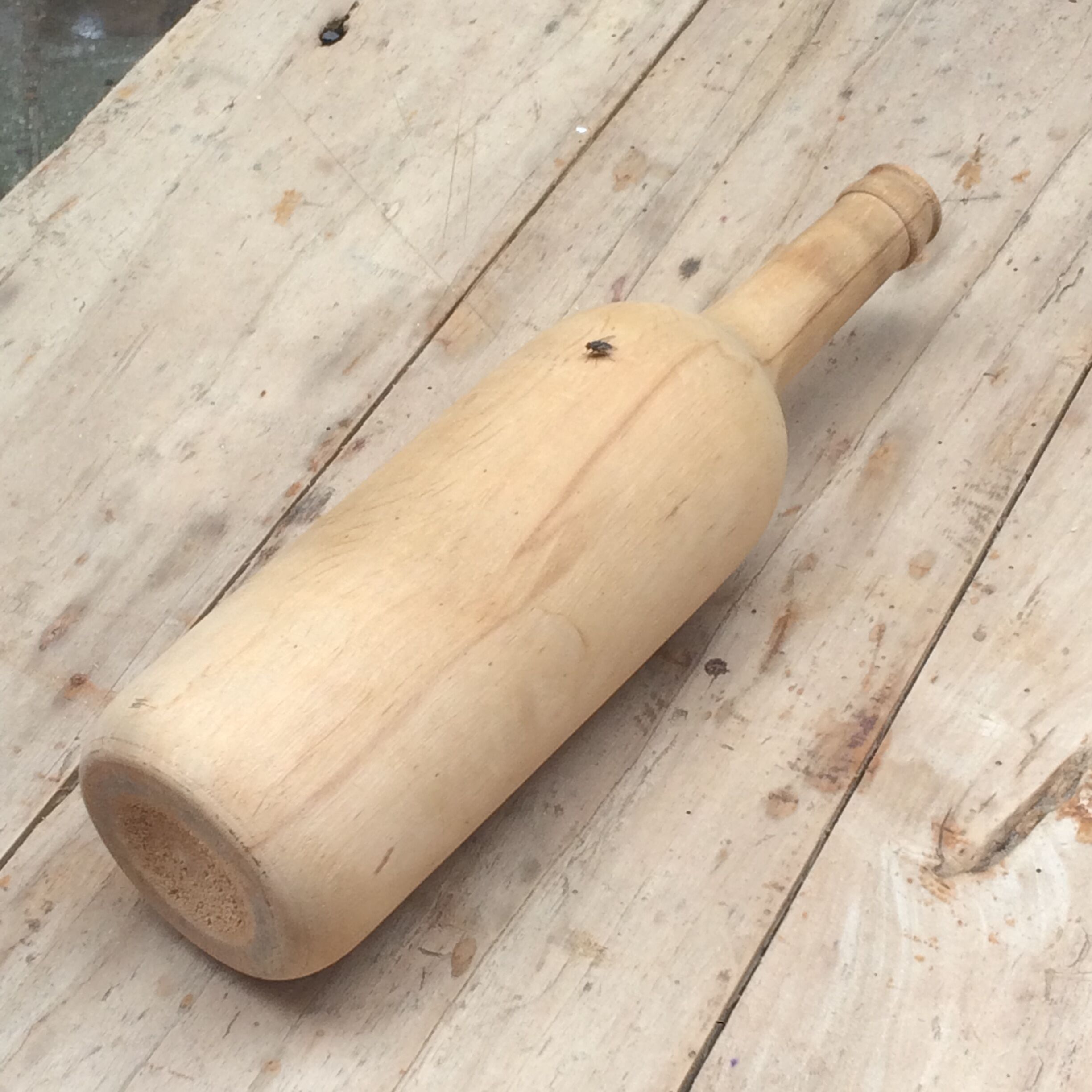 Wooden bottle shape