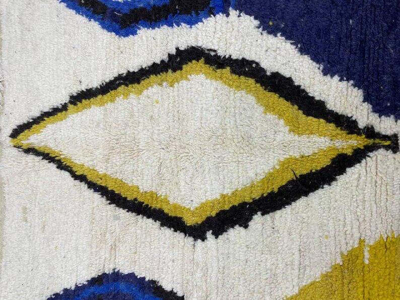 Handmade Berber Beni Ouraine rug, size 150 x 250 cm