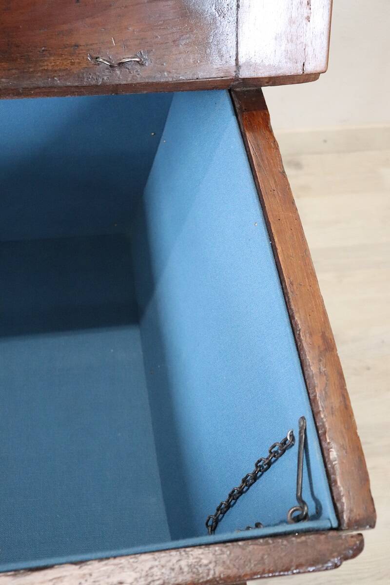 Antique sideboard in solid walnut, Italy 19th century
