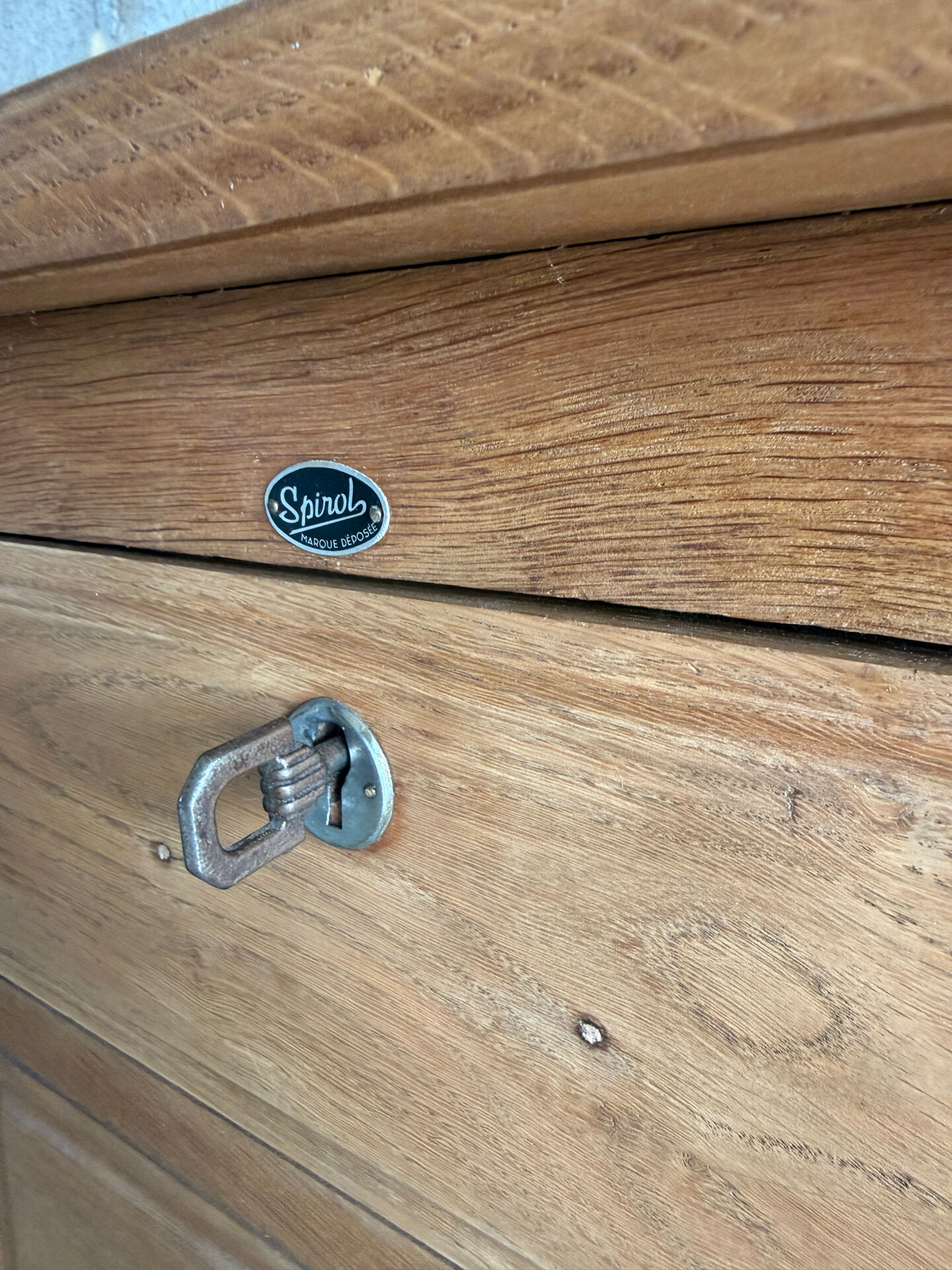 Bureau Spirol années 50 – placage chêne – piètement chromé 