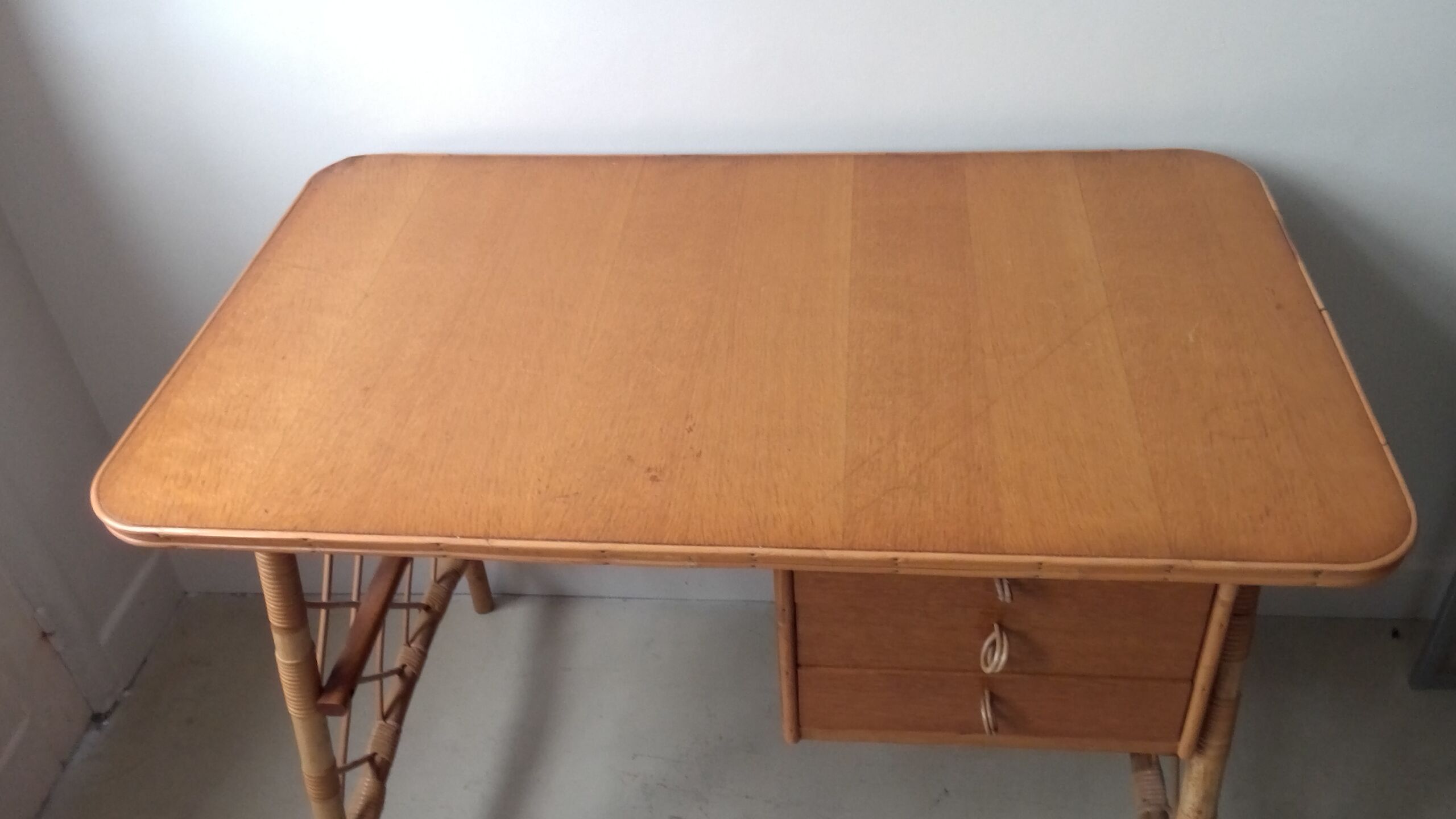 Bureau en rotin Sognot