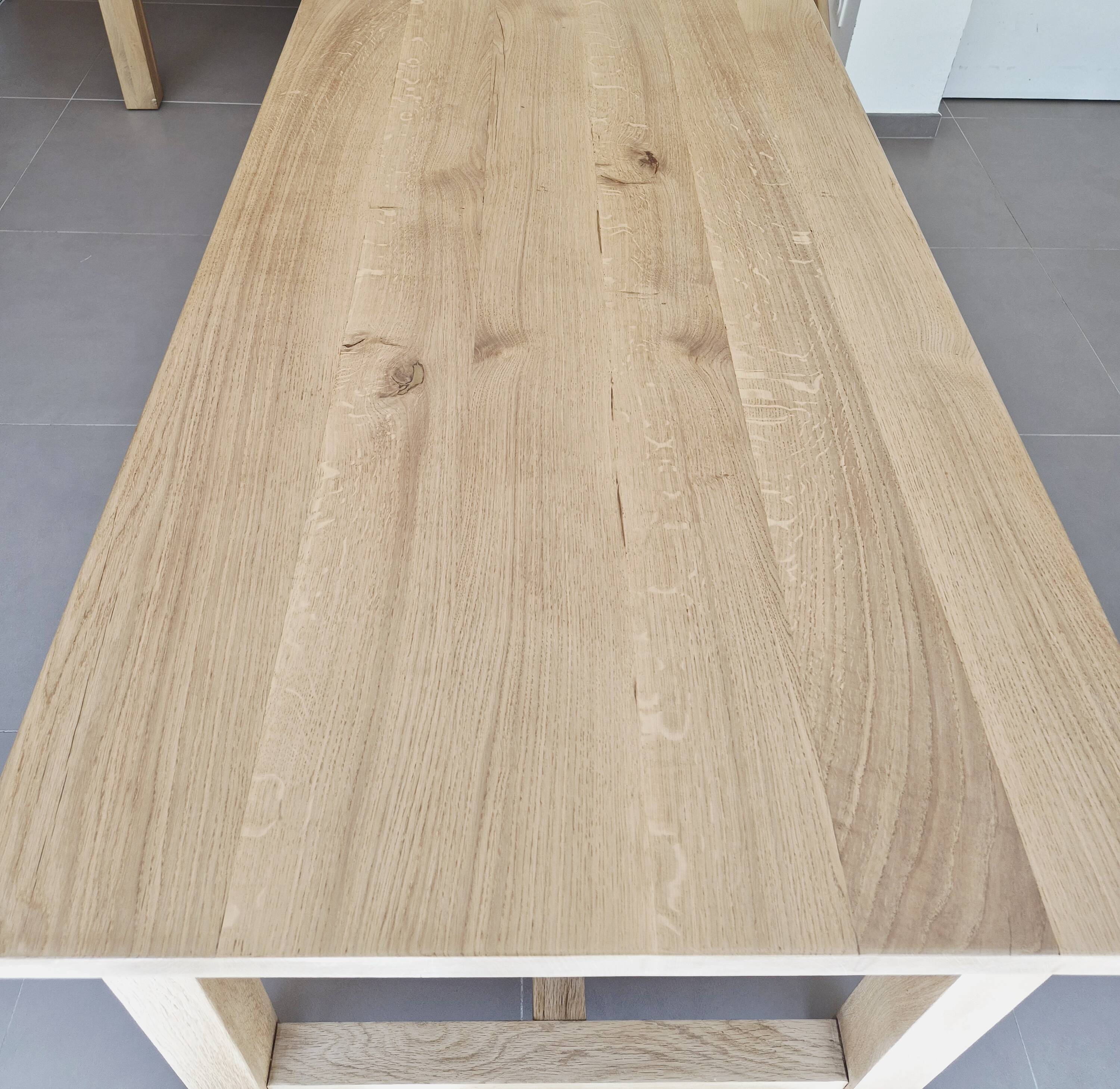 Farm table
