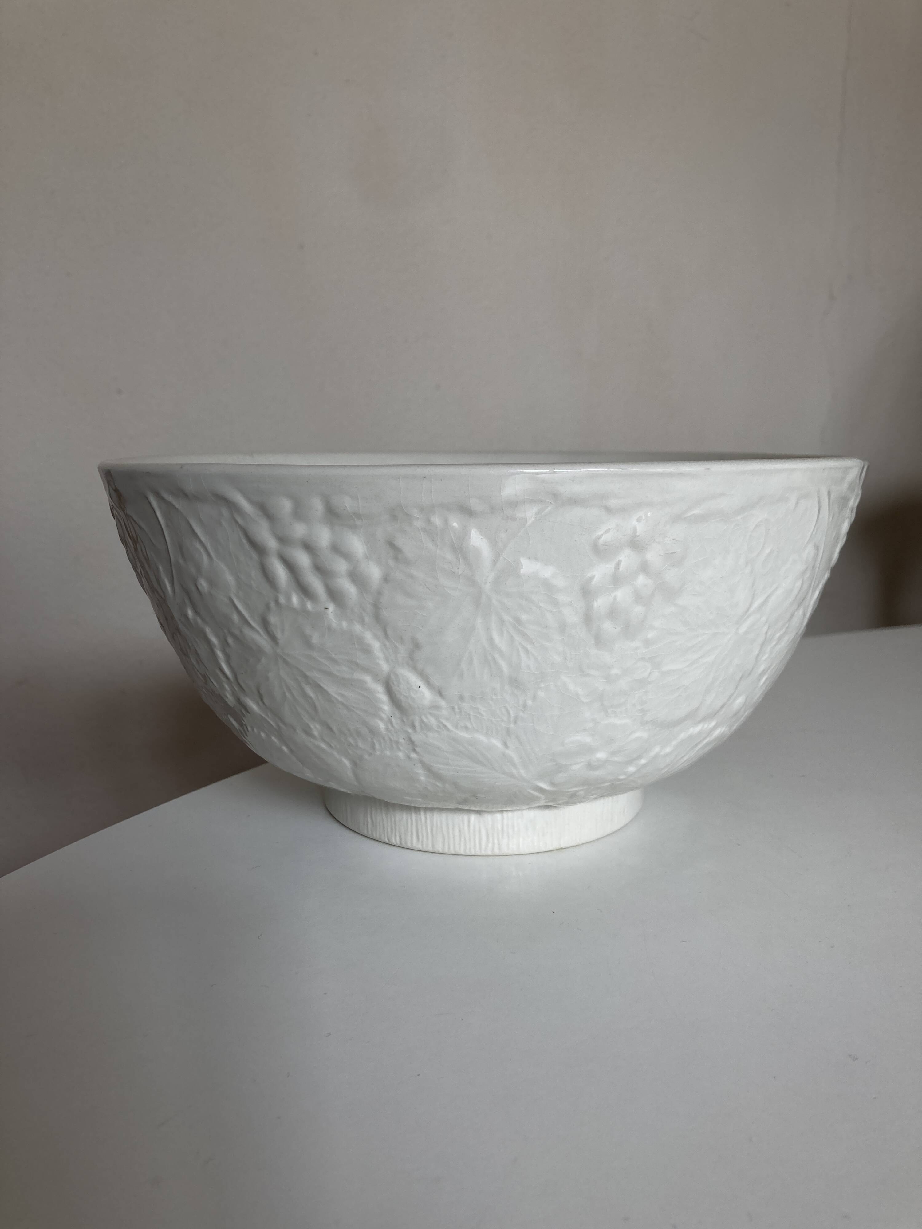 Burleigh Davenport English earthenware salad bowl with vine leaf and strawberry relief