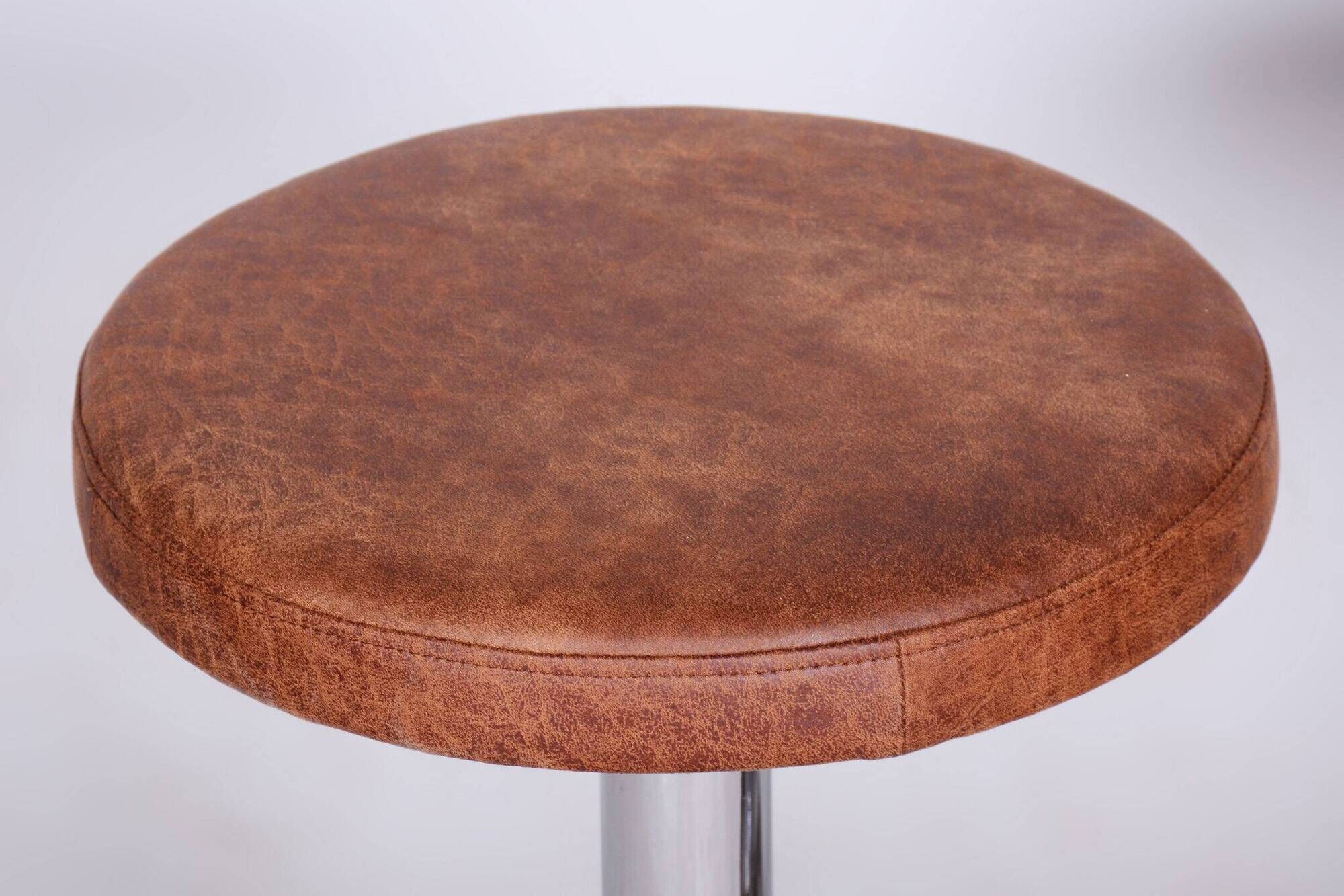 Pair of Bauhaus Chrome-Plated Steel Stools, Brown Leather, Czech, 1930-1939