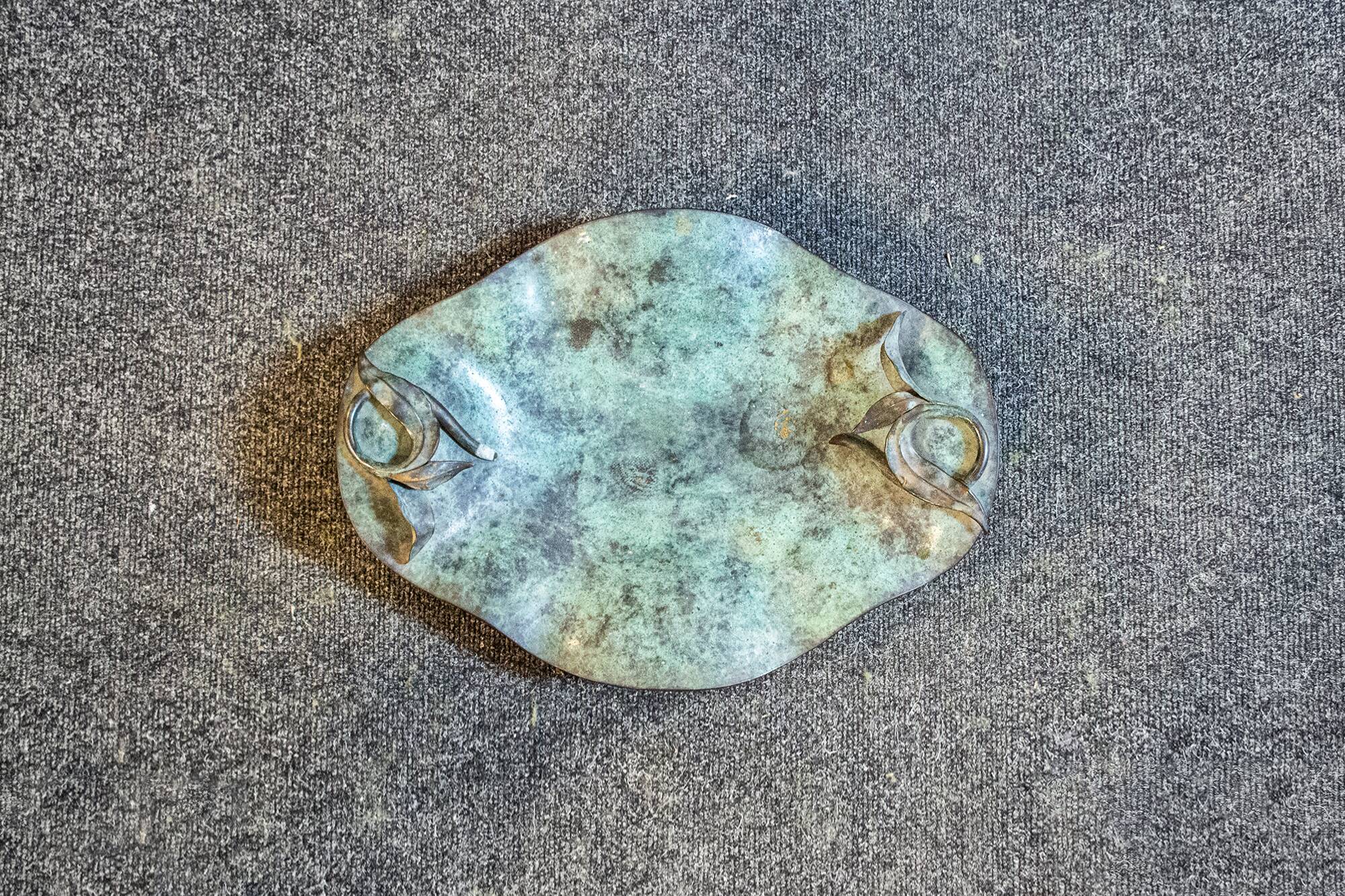 Fruit holder in oxidised brass with floral decoration, Italy 1940s