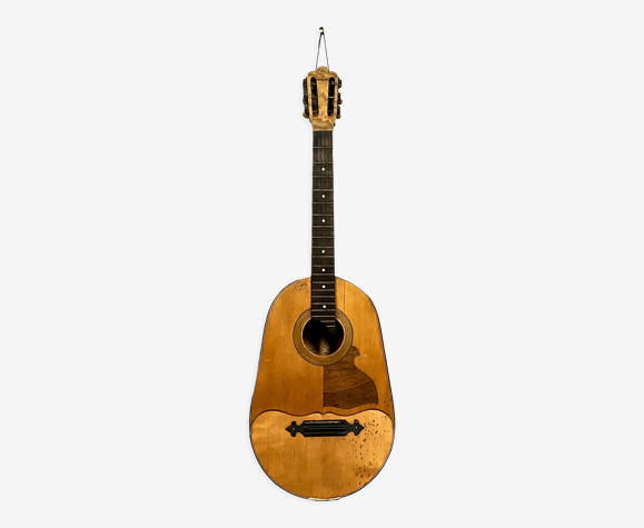 Guitare hawaïenne signée Gelas à Paris numérotée et datée 1928