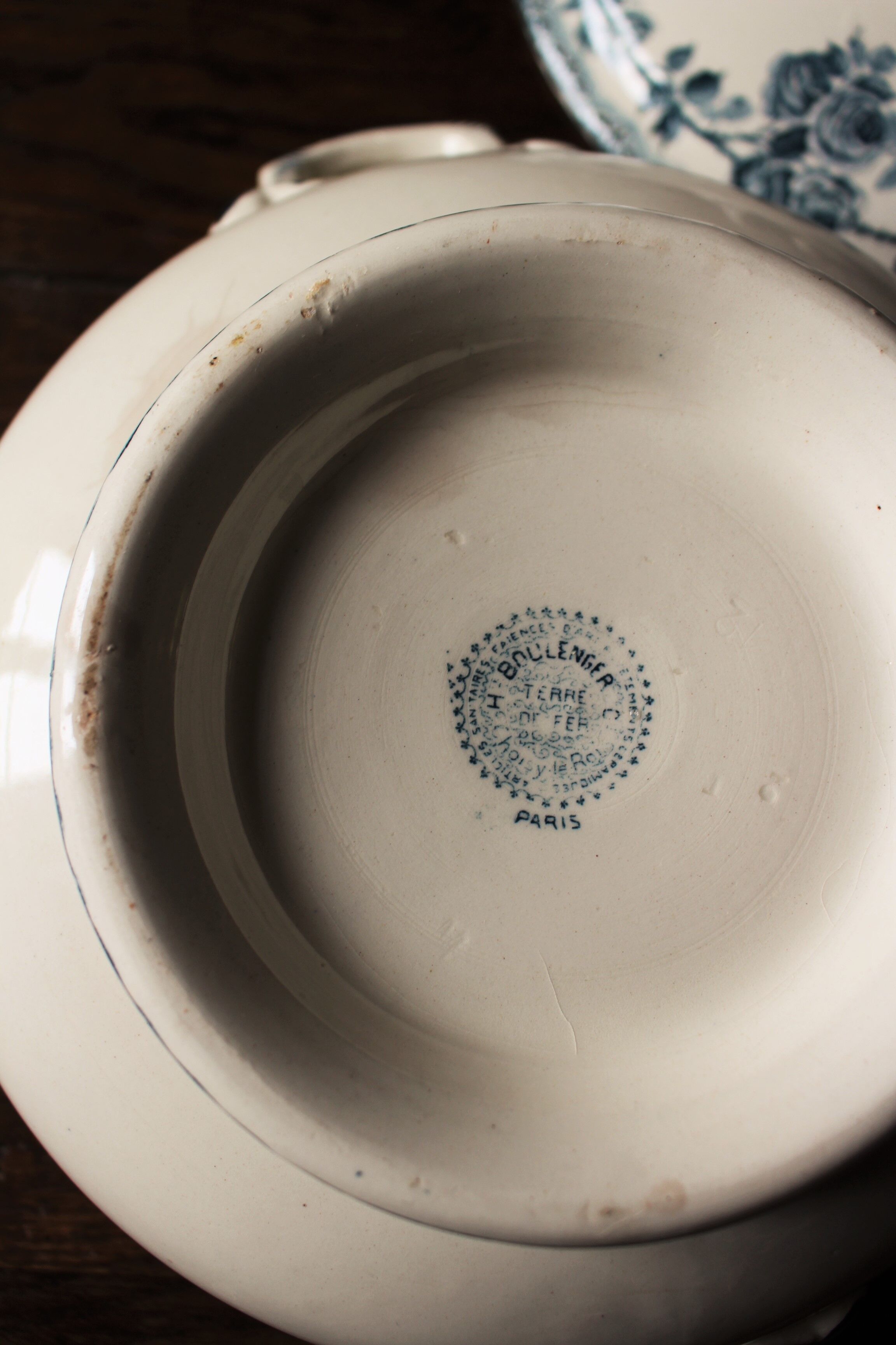 Tureen Terre de Fer Choisy the Blue Pink King