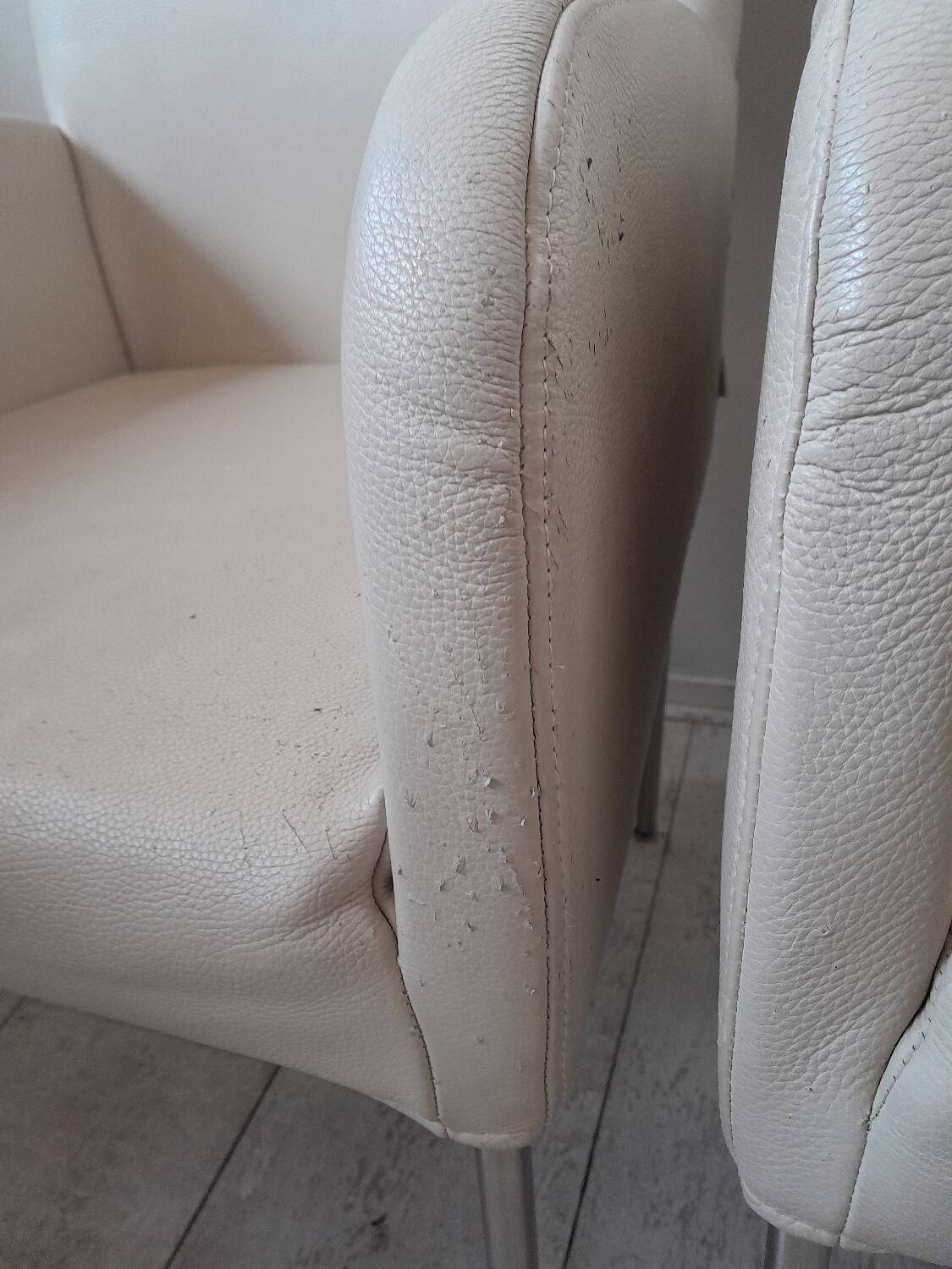 2 chairs by Bert Plantagie