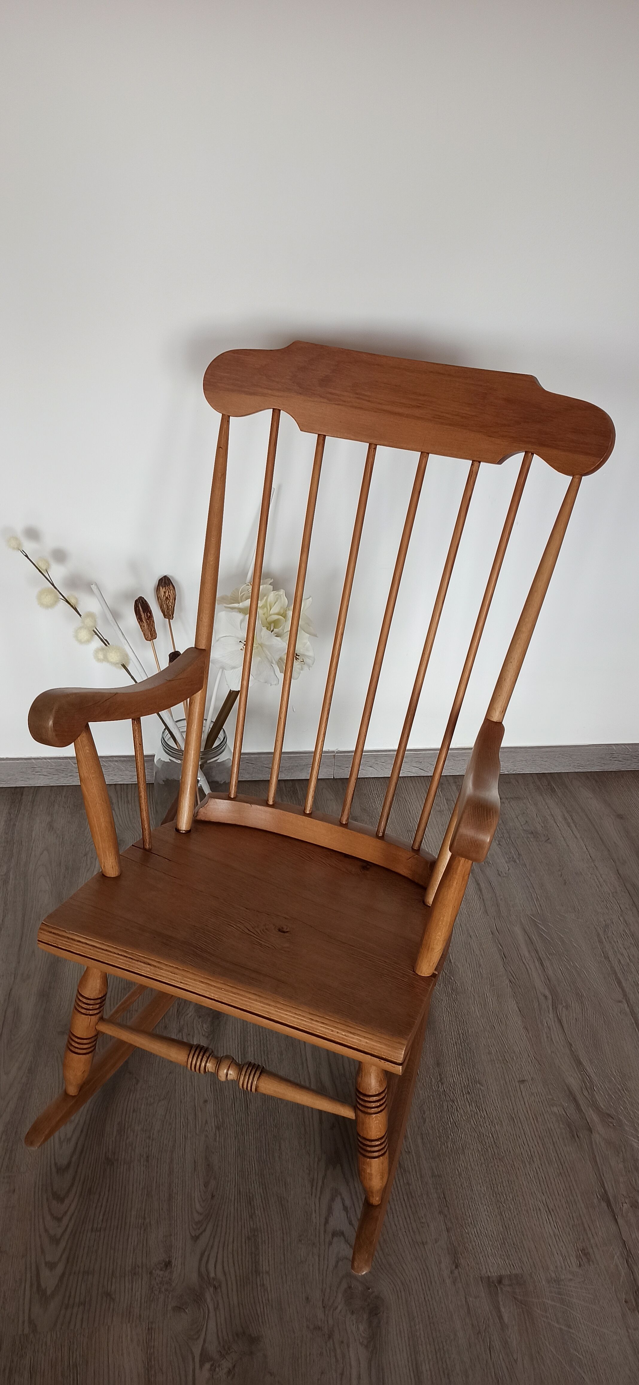Vintage rocking chair
