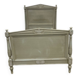 Lit de style Louis XVI début XXème en bois peint
