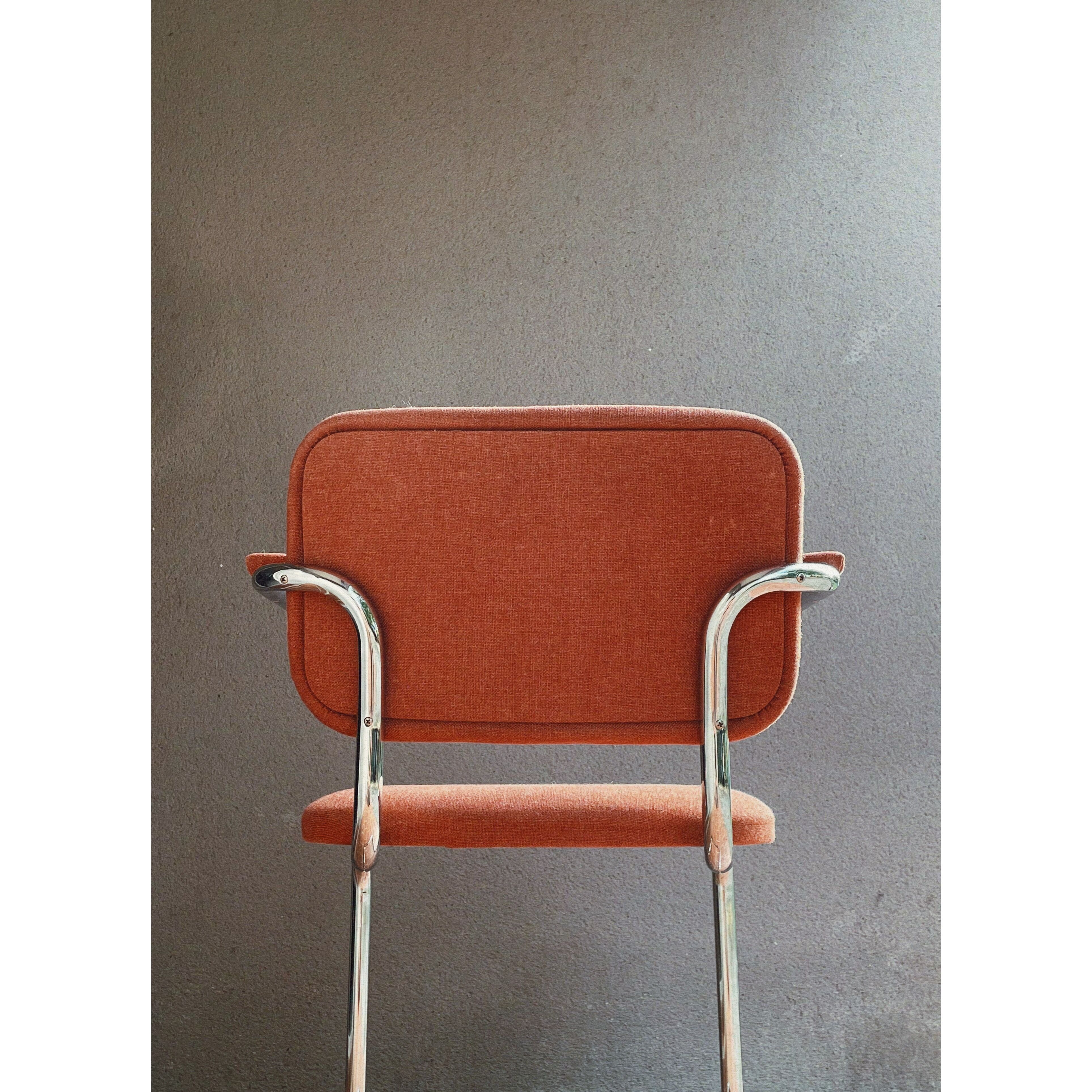 Cesca chair by Marcel Breuer for Knoll