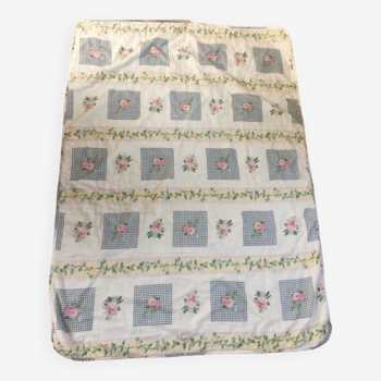 Vintage-Joli couvre lit motifs patchwork et fleuri