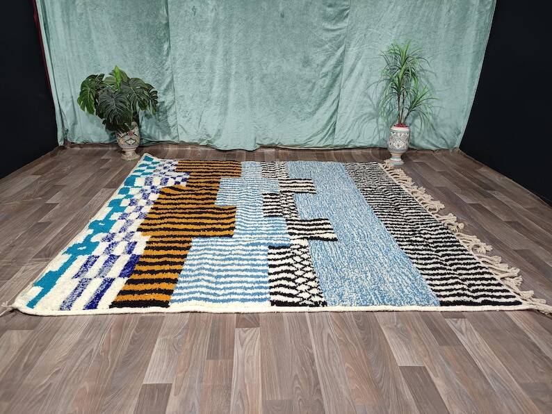 Magnificent handmade rug 200cm x 300cm