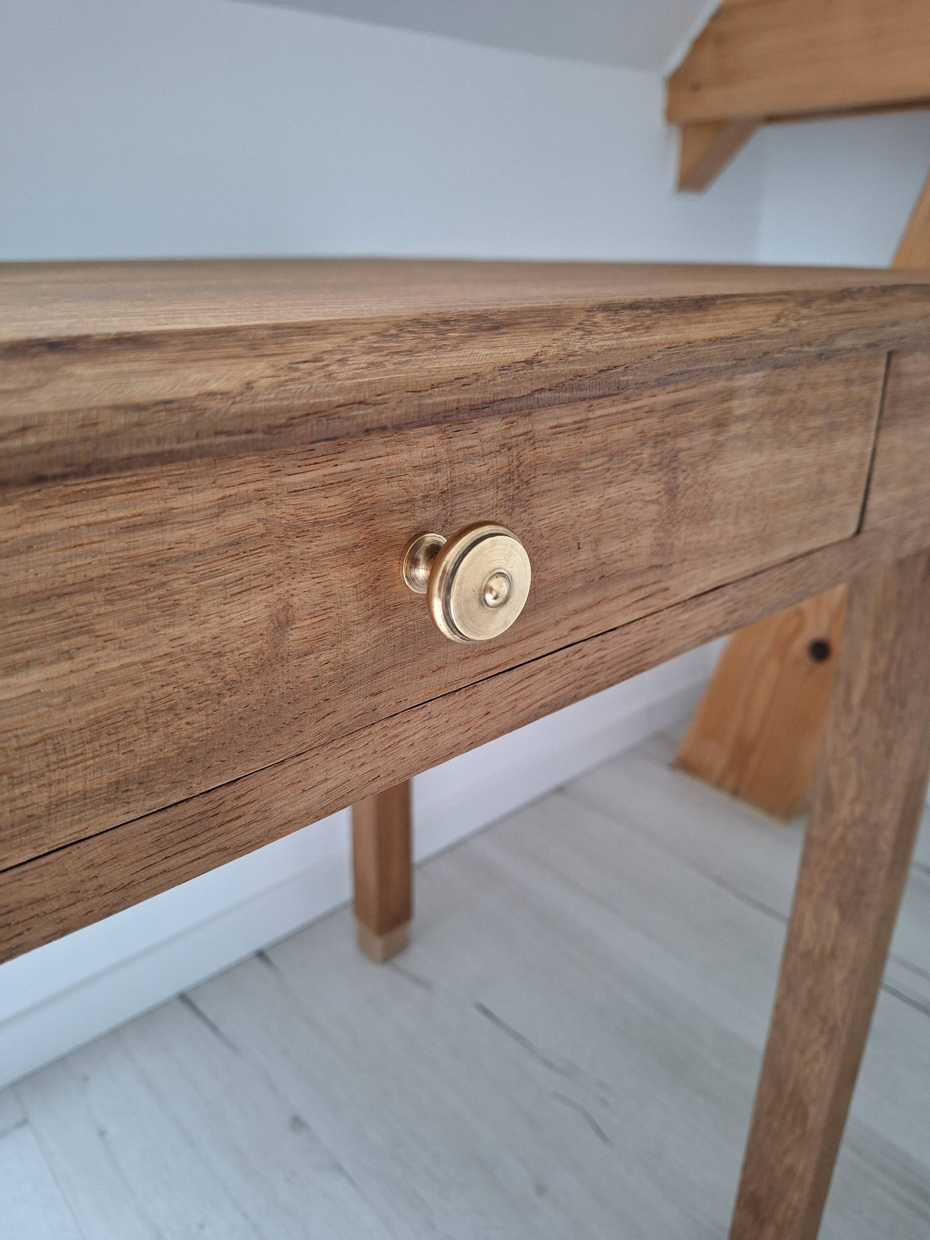 Country-style oak farmhouse desk/console/side table