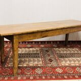 Farm table