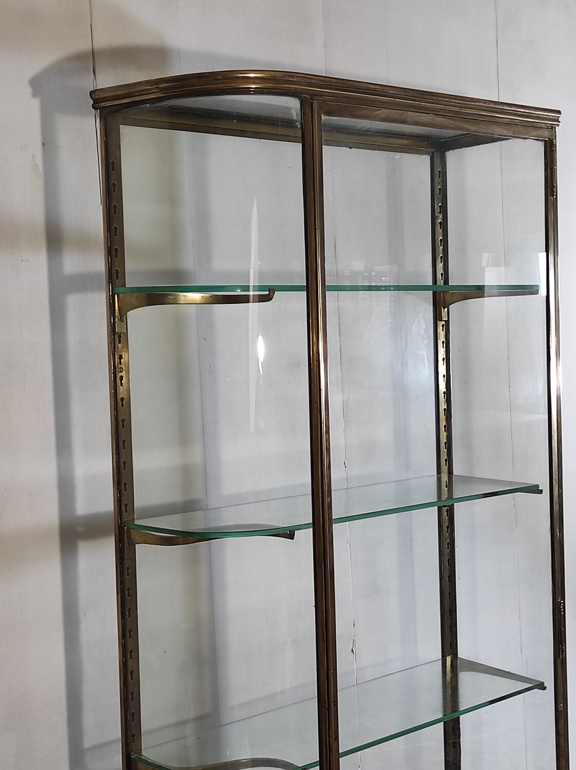 Jeweler's showcase in brass and glass - circa 1900