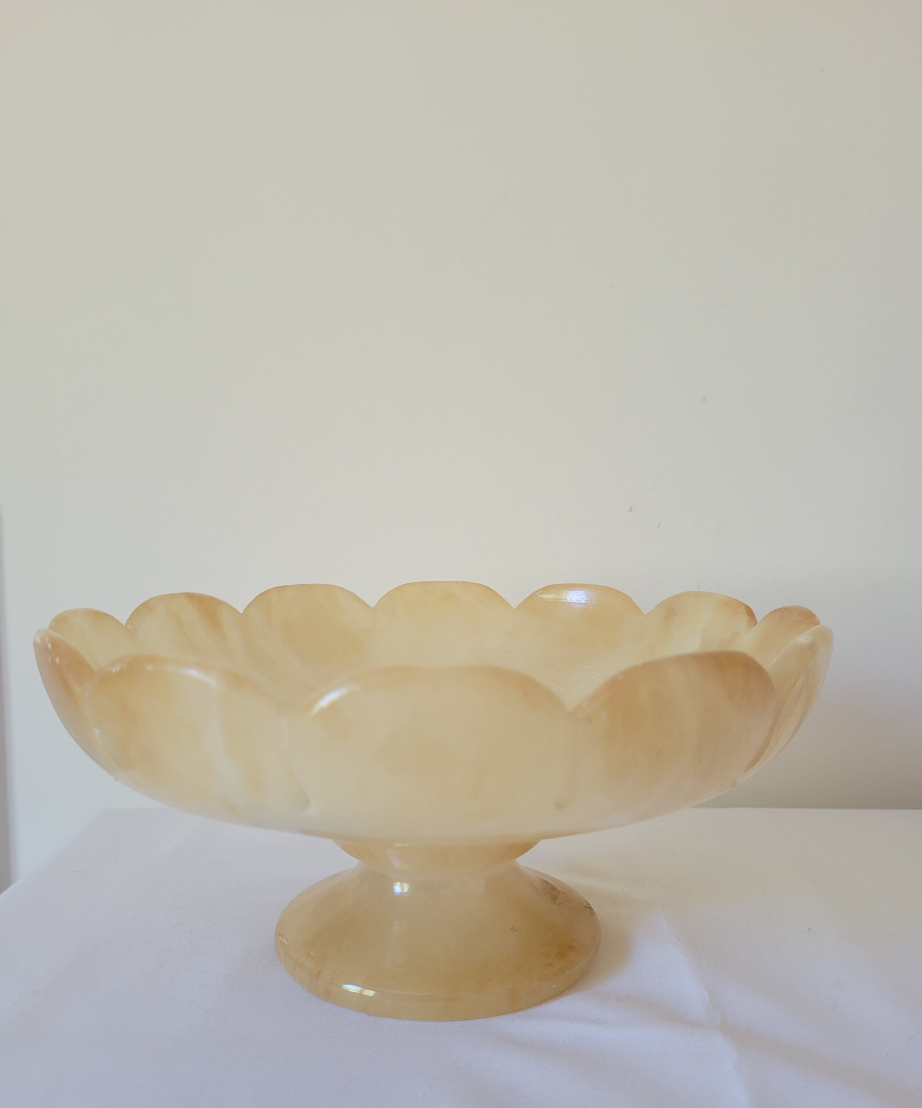 Alabaster standing cut