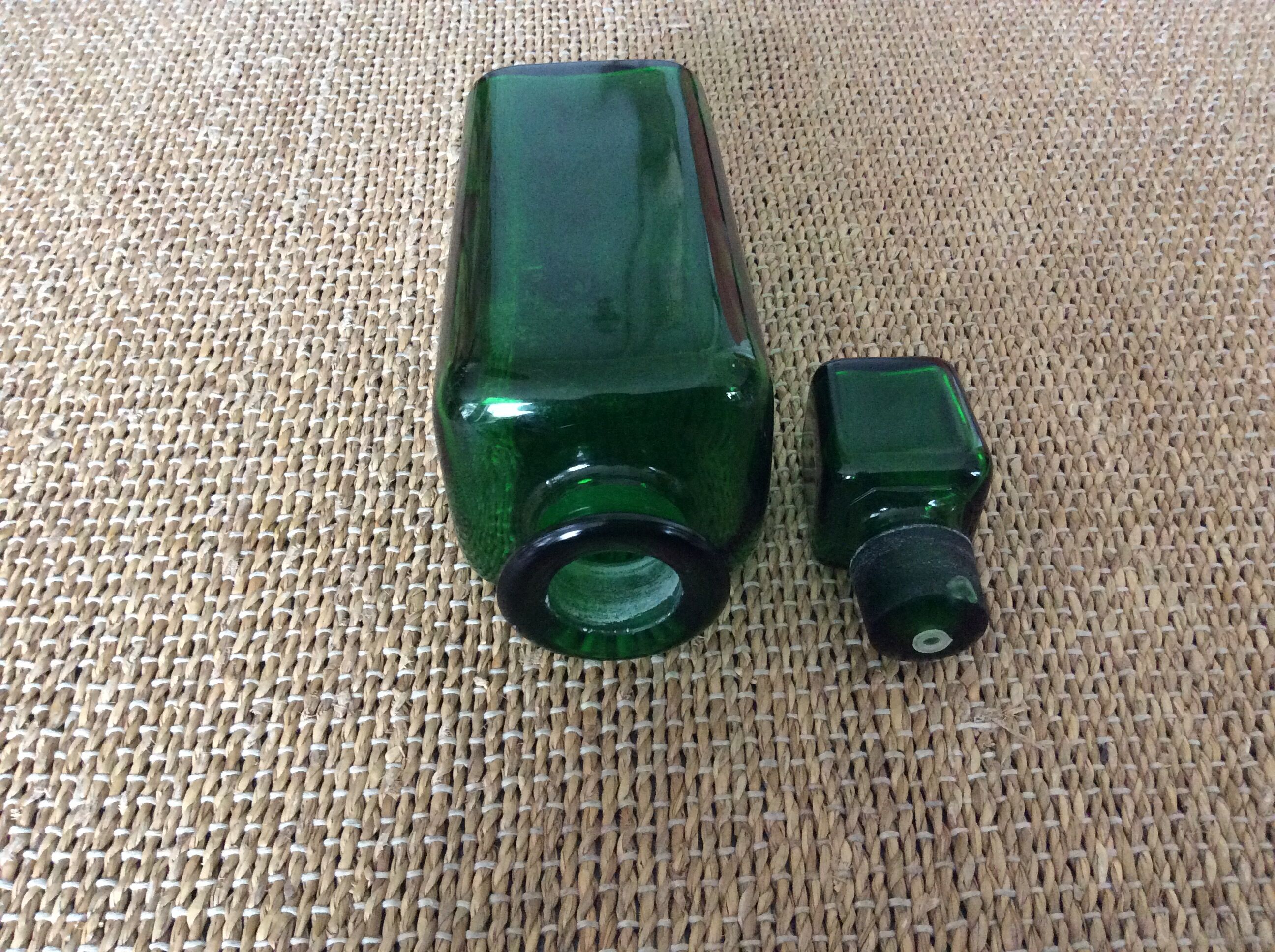 Green decanter