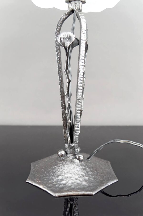 Lampe Art Déco en Fer Forgé, Tulipe Florale signée Degué, France, c. 1930