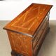 Commode baroque en noyer antique avec 3 tiroirs, 18e siècle.