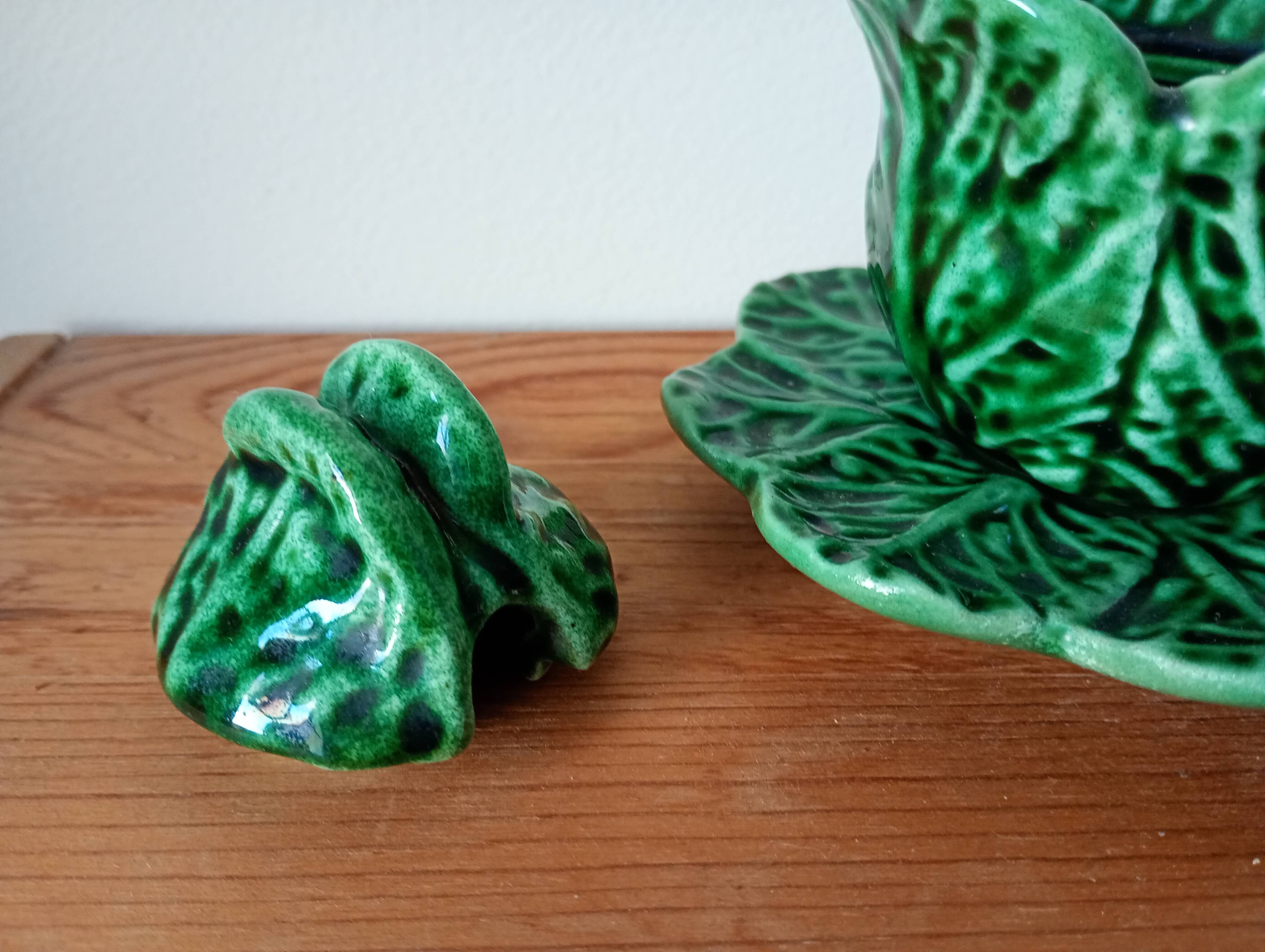 small cabbage-shaped slip pot